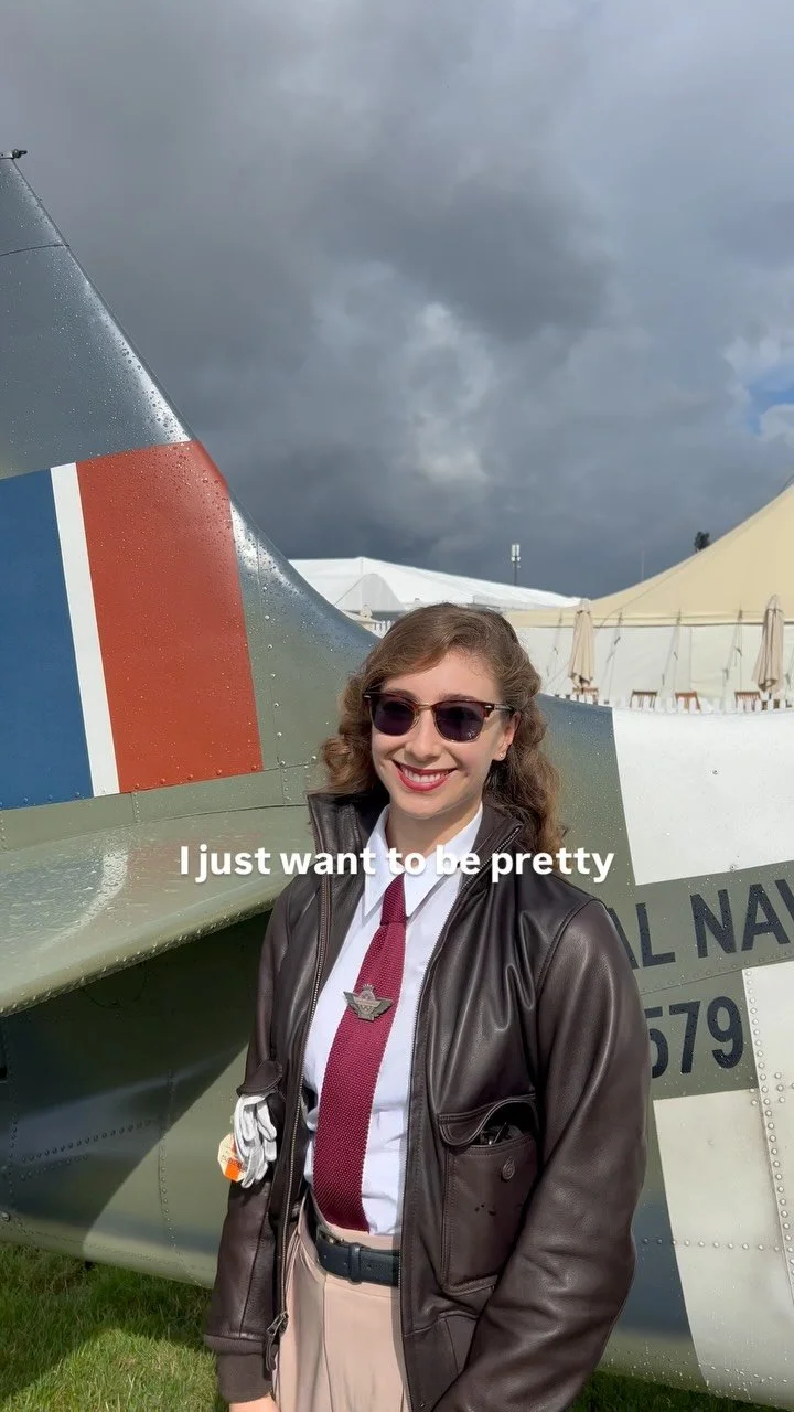 Pretty adventurous, fearless, confident, resilient and strong 💪🏼 🛫 @elevateheraviation
#aviation #pilot #aviationdaily #aviationlovers #womeninaviation #flygirls