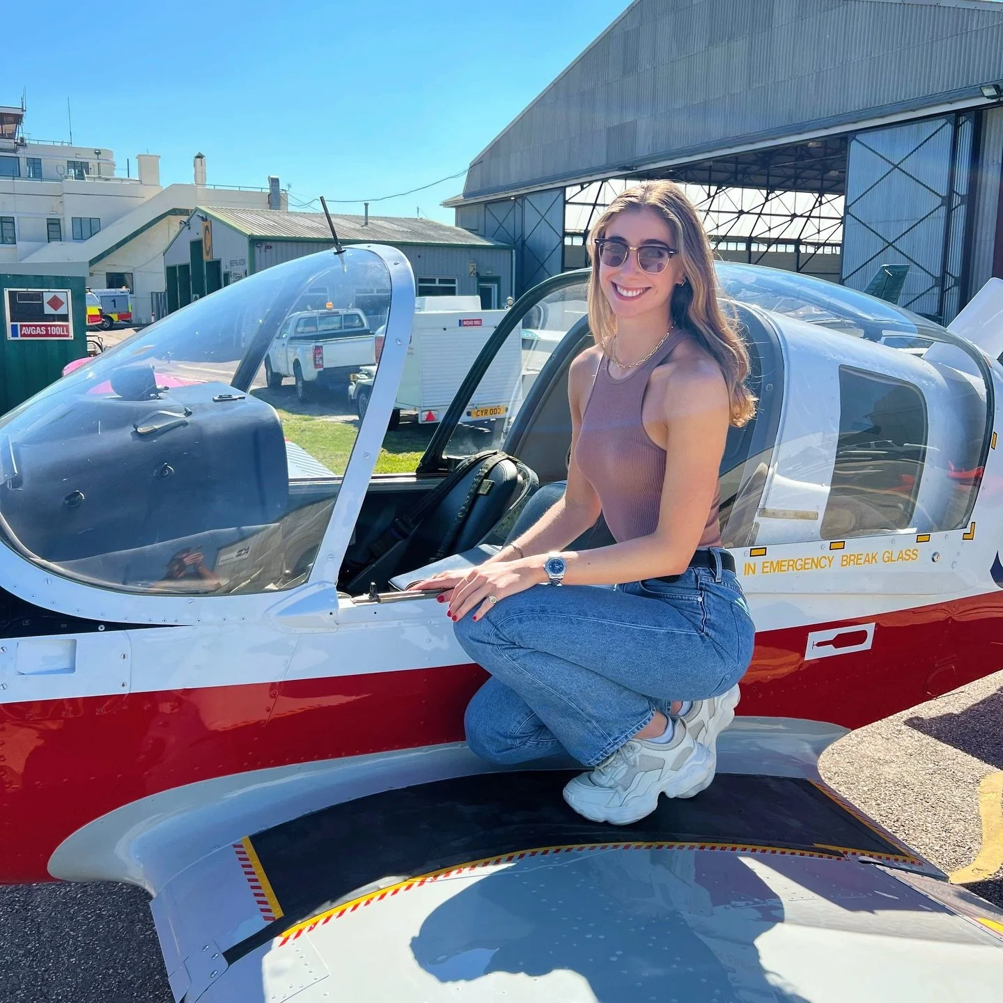 #throwback to some warmer weather with the Bulldog! 🩵

#aviation #femalepilot #pilot #aviationismylife #aviationlife