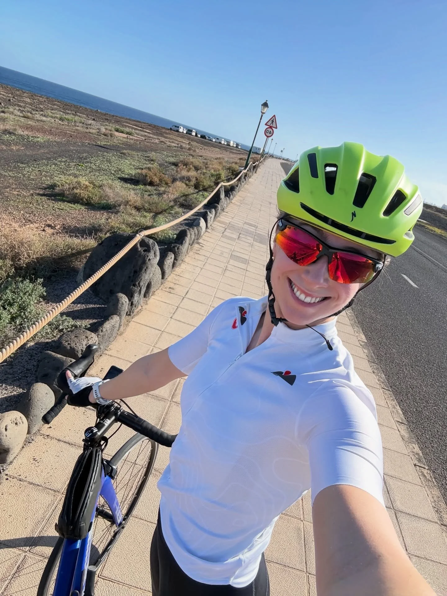 A few photos to recap from the last week 🌋 it&rsquo;s been awesome to start the year with some time on Lanzarote working and training. 

#aviation #triathlon #femalepilot #clublasanta #femalefounder