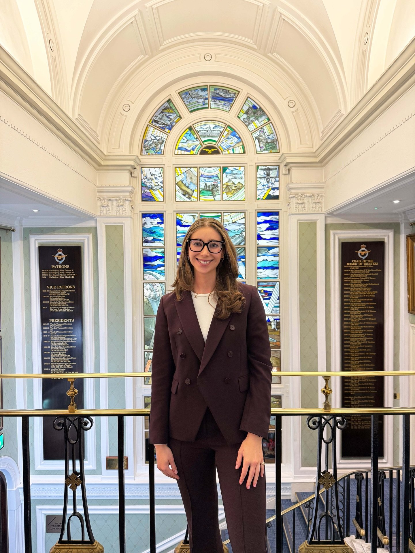 Last week, @elevateheraviation had the pleasure of hosting a Female Confidence and Goal Setting Workshop at the @royalairforceclub with @confidencewithdel and @josaltermbe 

I am incredibly proud that Elevate (her) was able to deliver such an impactf