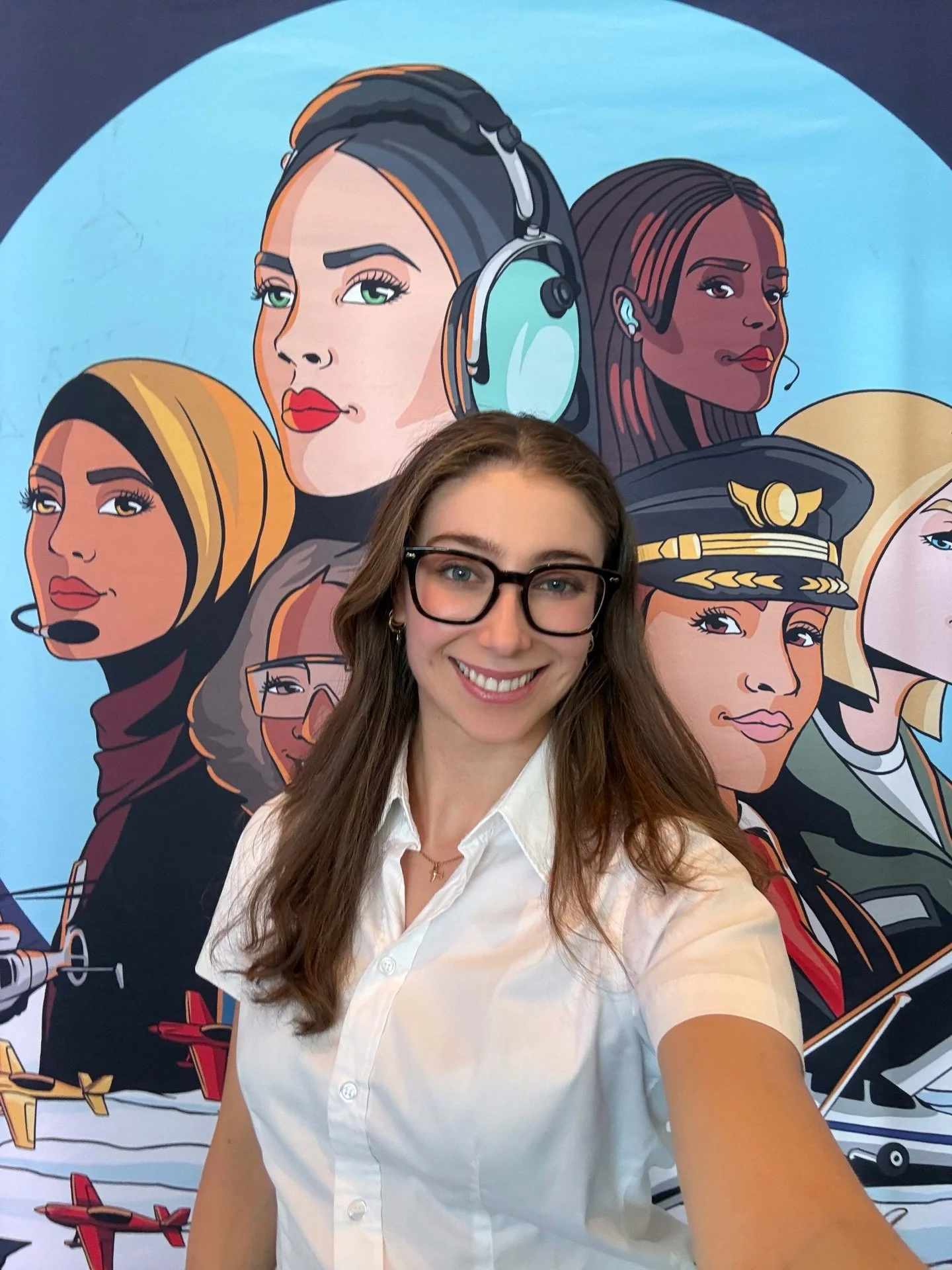 Day one at @aerofriedrichshafen with @elevateheraviation 🫶🏼 a great first day with the team and can&rsquo;t wait for day 2! 

#aviation #pilot #aviation_lovers #pilotview #pilottraining