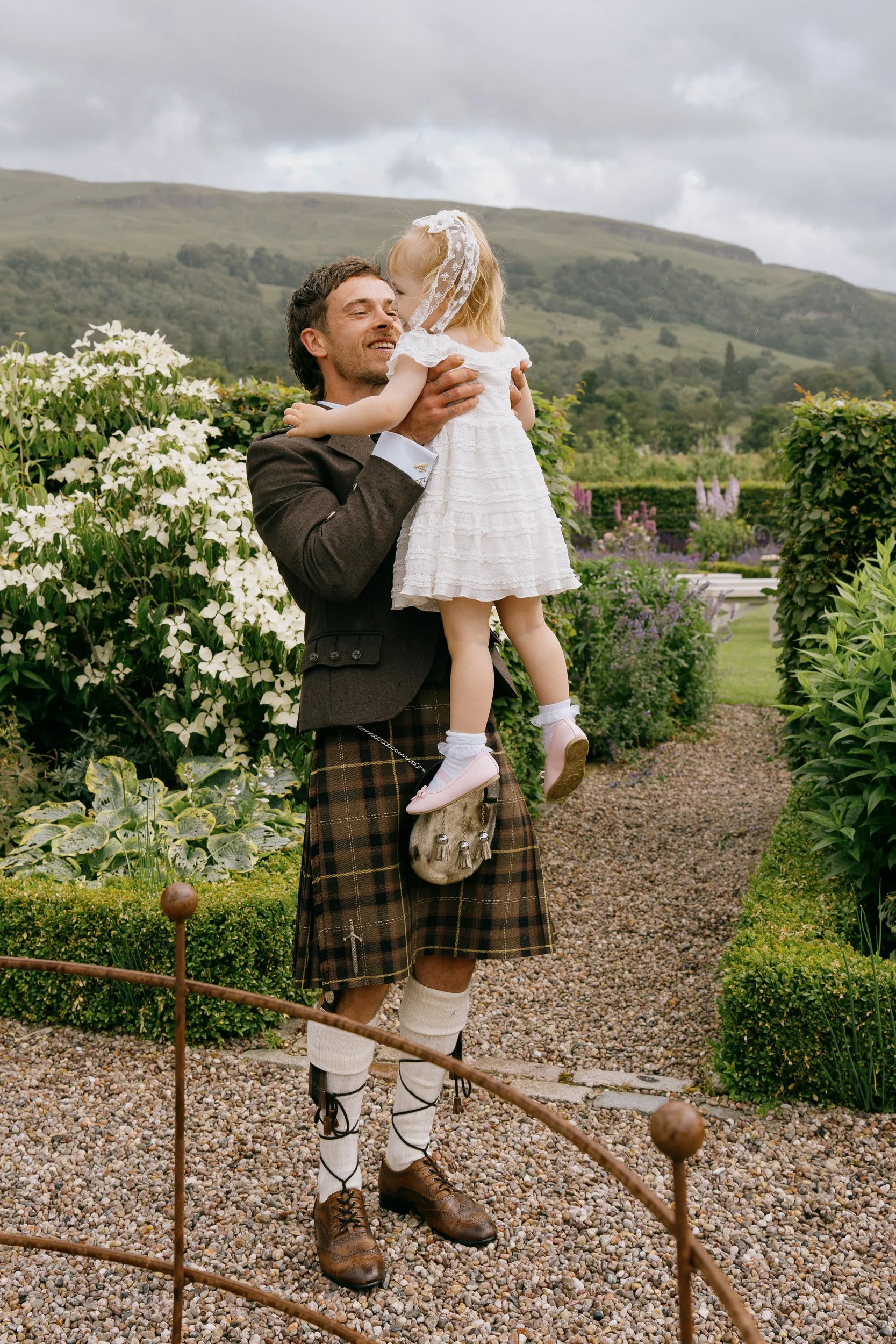 Amy and Josh Documentary Wedding-11.jpg