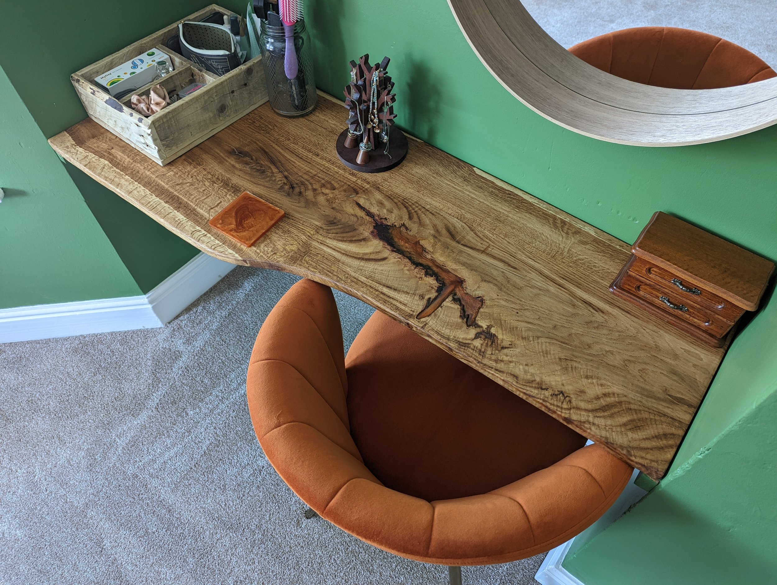Dressing table in a master bedroom, fitting into an odd sized alcove. 