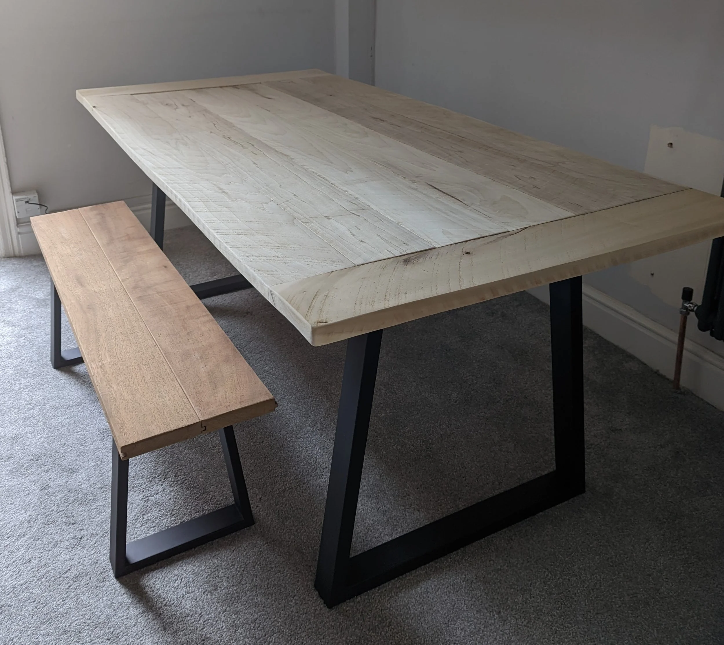 Bigger farm house style table needed for hosting with bench to suit day to day life as well. 