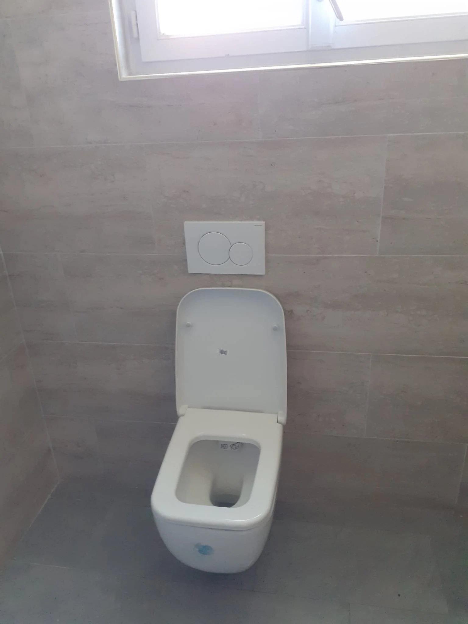 Chantier de plomberie à Lézignan-Corbières réalisé par Serge le Belge, artisan plombier (143).jpeg