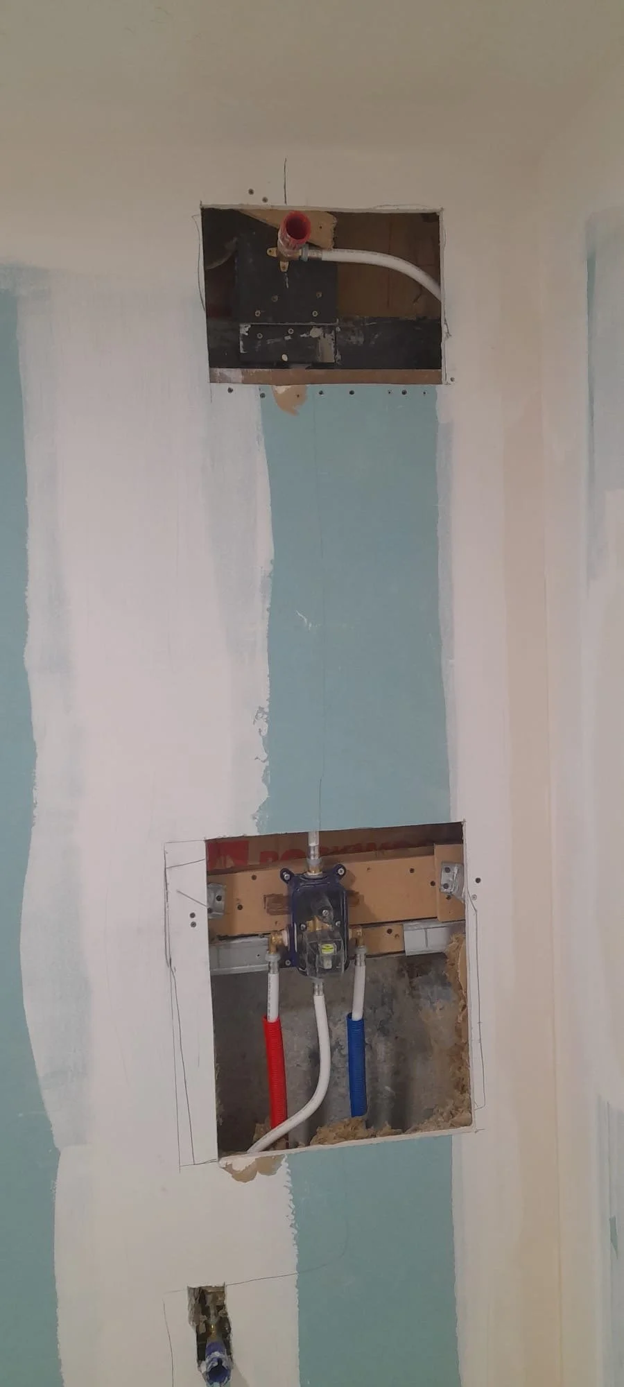 Chantier de plomberie à Lézignan-Corbières réalisé par Serge le Belge, artisan plombier (155).jpeg