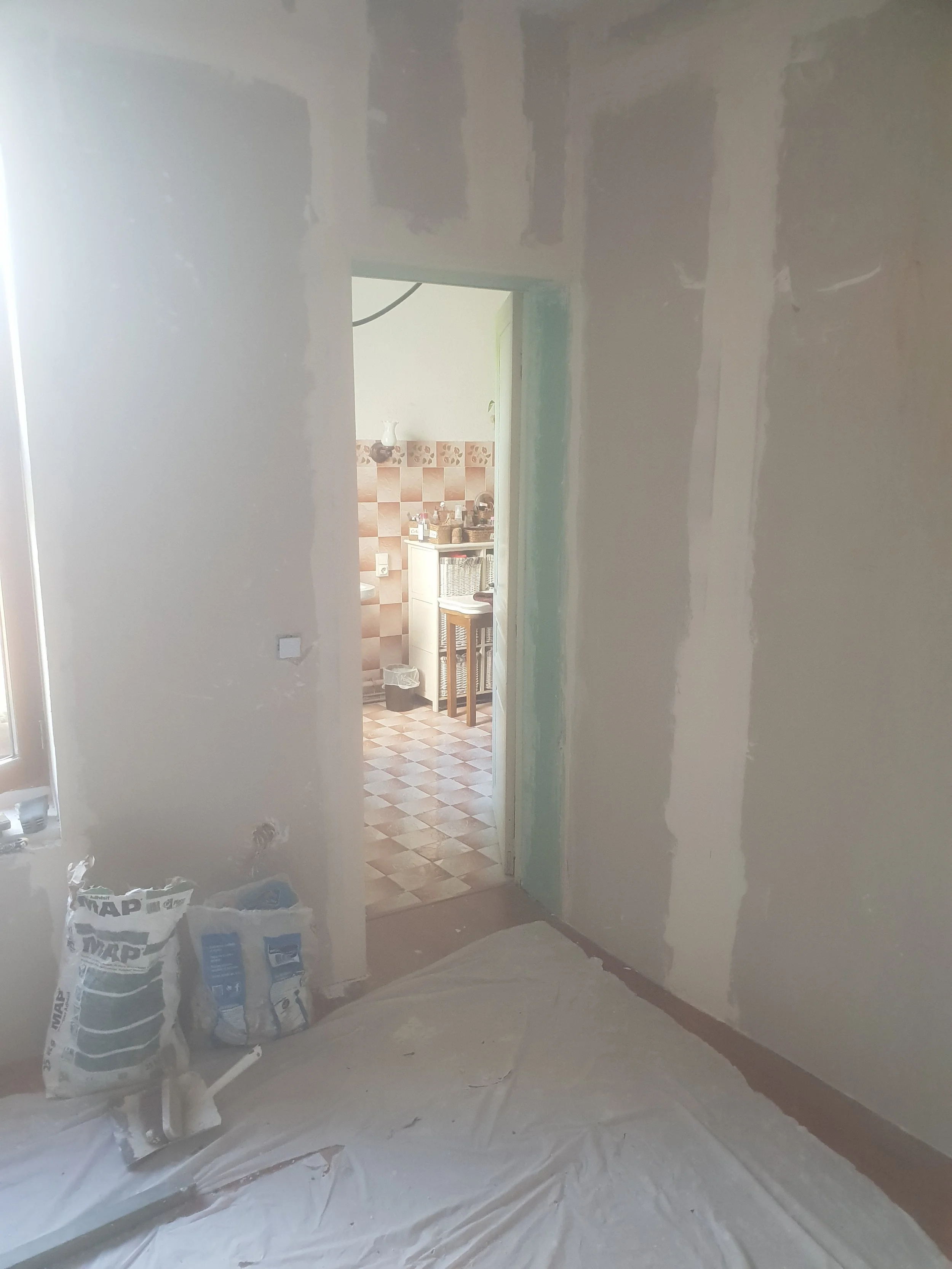 Chantier de plomberie à Lézignan-Corbières réalisé par Serge le Belge, artisan plombier 004.jpeg