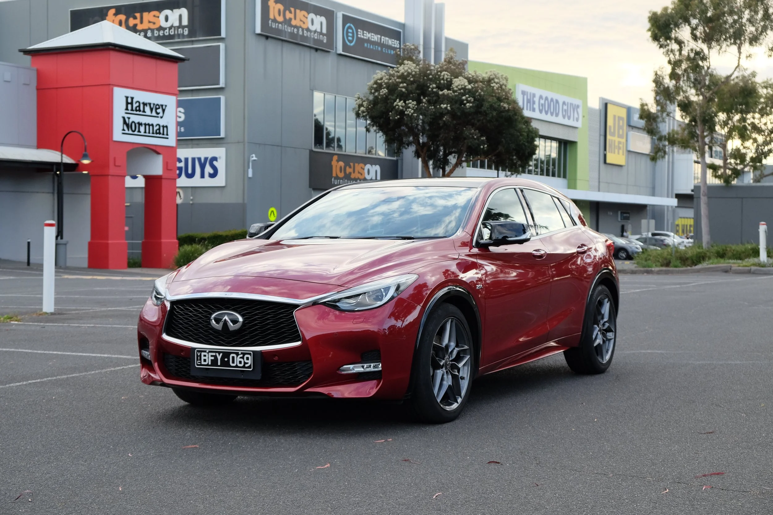 2020 INFINITI Q30 SPORT H15