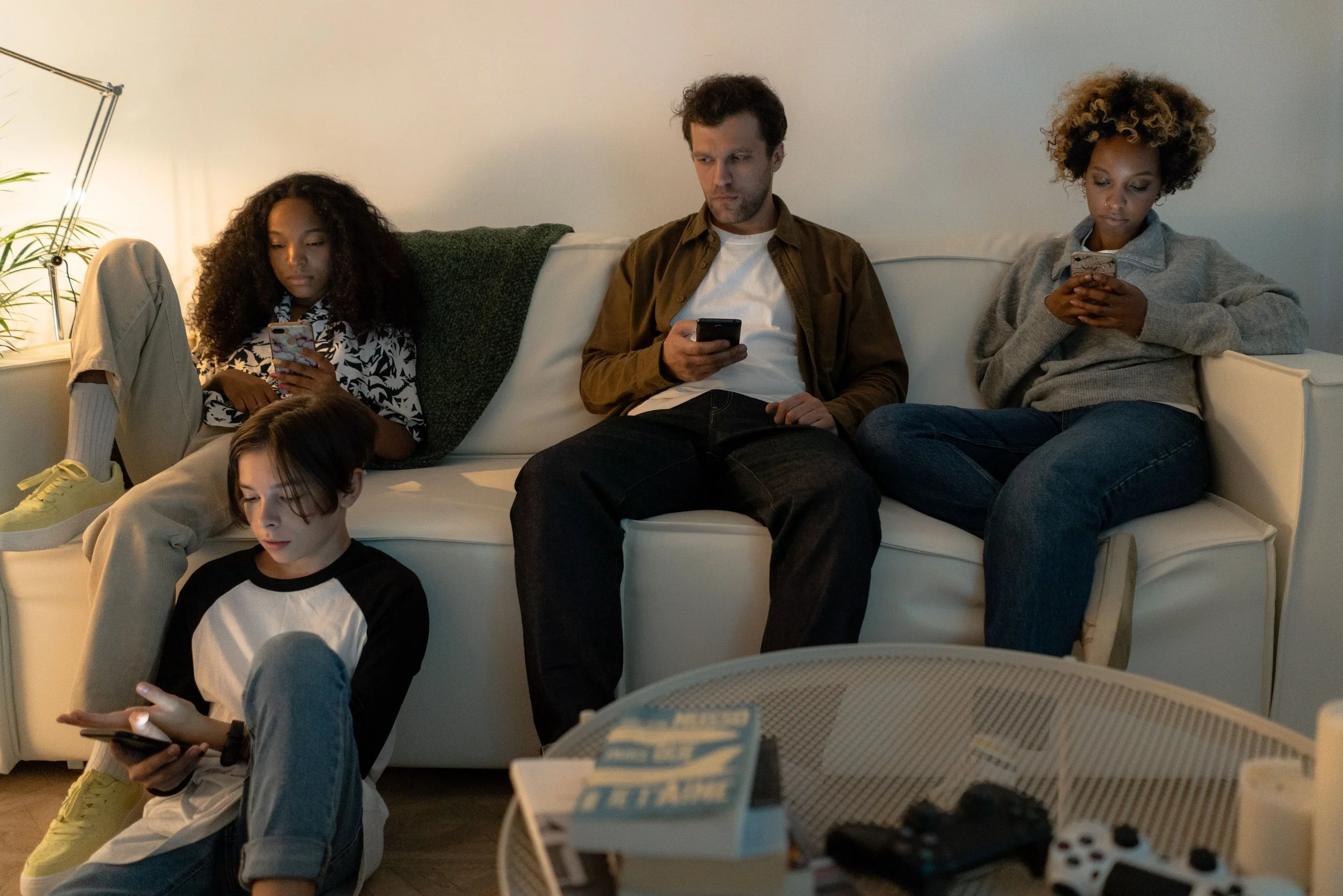 The Top Cybersecurity Tips Every Parent Should Know for Their Kids’ Devices