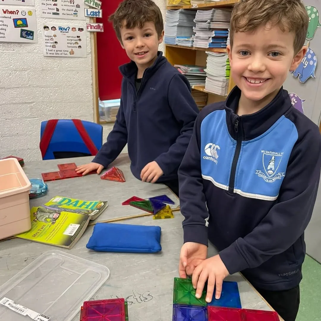 Ellie&rsquo;s class are exploring 3D shapes through co-operative play this morning using Magnetic tiles and Lego