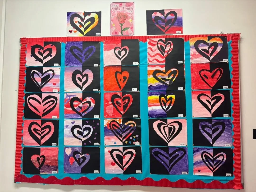Niamh&rsquo;s 3rd Class looked at using positive and negative space in their art to create these Valentine&rsquo;s Day paintings❤️