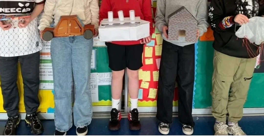 Engineering Week in 6th Class 2. The children designed, made and tested their engineering projects 🛥️ 🥚 🪂 🚙 🌉