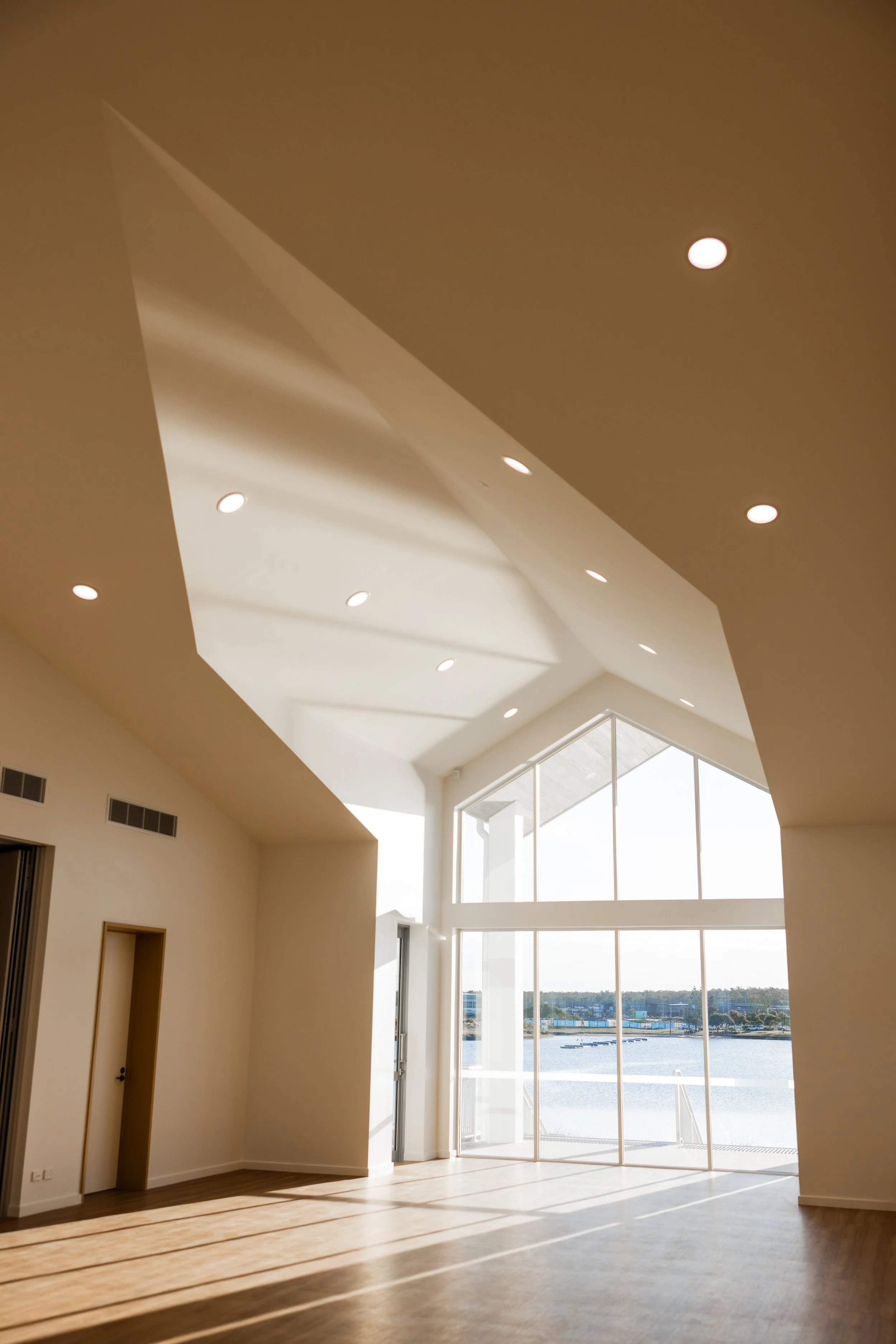clean_250904_hm angles_009.jpg
