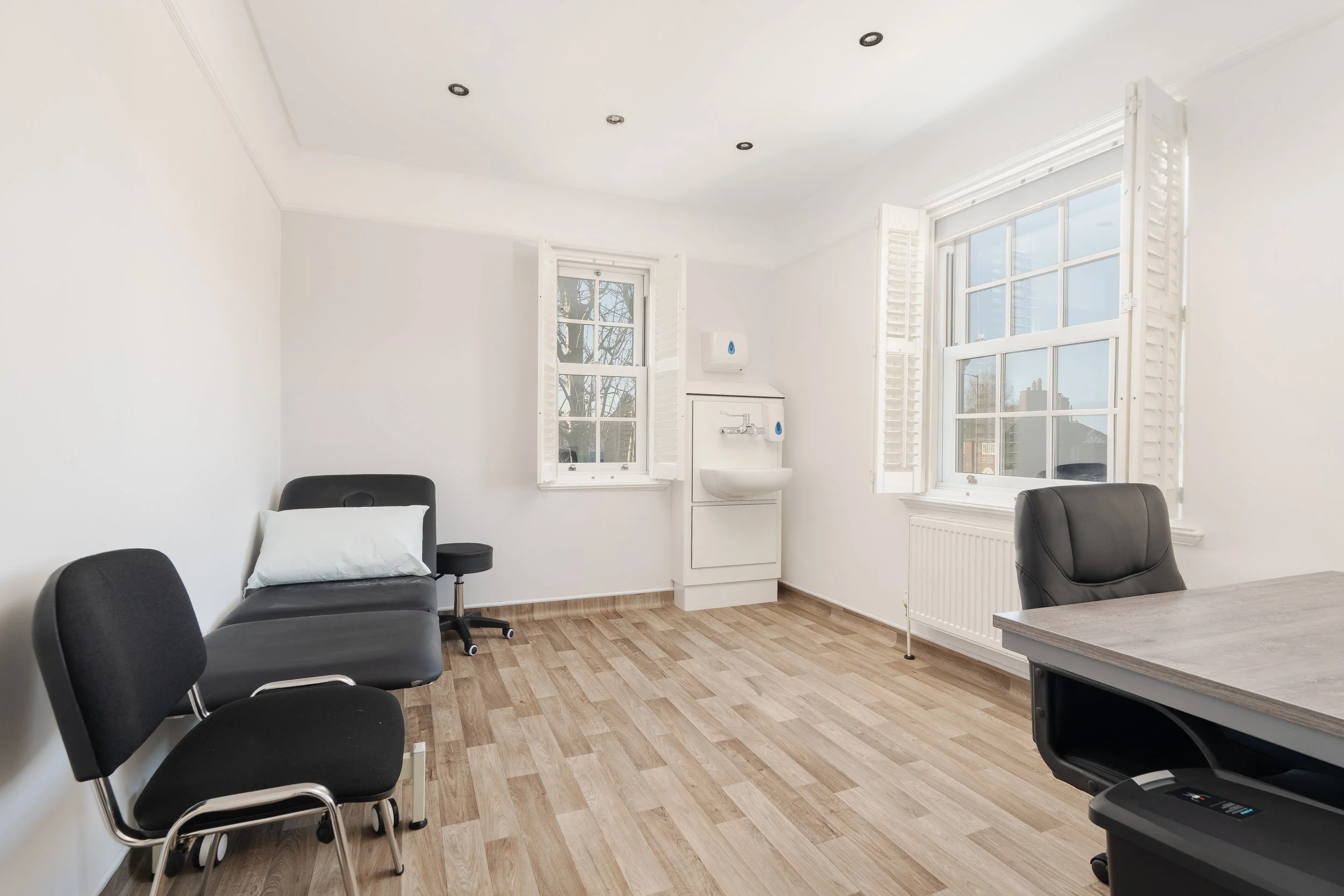 No9 the clinic rooms-17.jpg