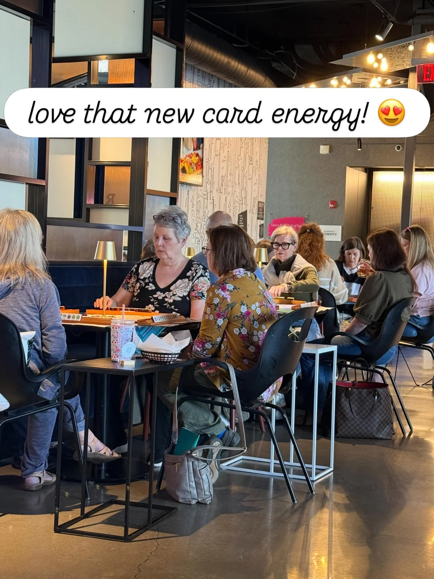 old friends and new&hellip;with tables to the left, right, and around the corner! 👏🏼👏🏼👏🏼

love it when we have a full house at @wxyzbarlr for social open play on Monday nights!