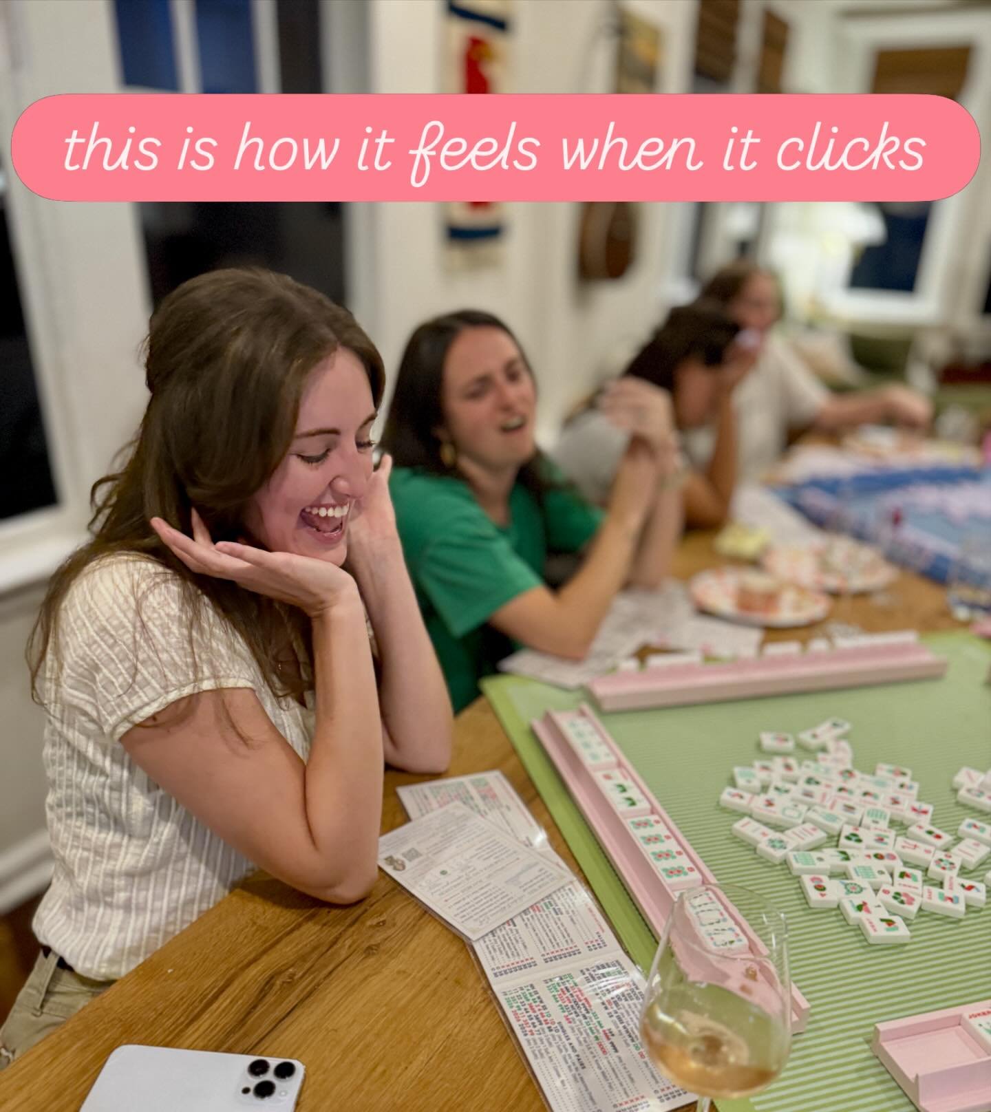 ⬆️ this is why I &hearts;️ teaching mahjong.

being there for the moment when it finally *clicks*

when it stops feeling confusing&hellip;and you see it.

The hand that you&rsquo;re building.

Knowing what to do next.

(and did I mention it&rsquo;s s