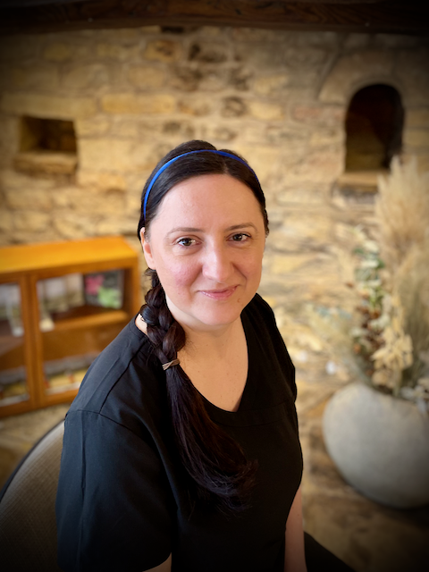 Professional massage practice with Agnes. Registered with CNHC & SMA  - read about Agnes here 