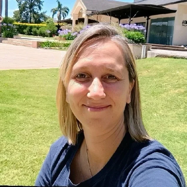 laura cosenza.jpg