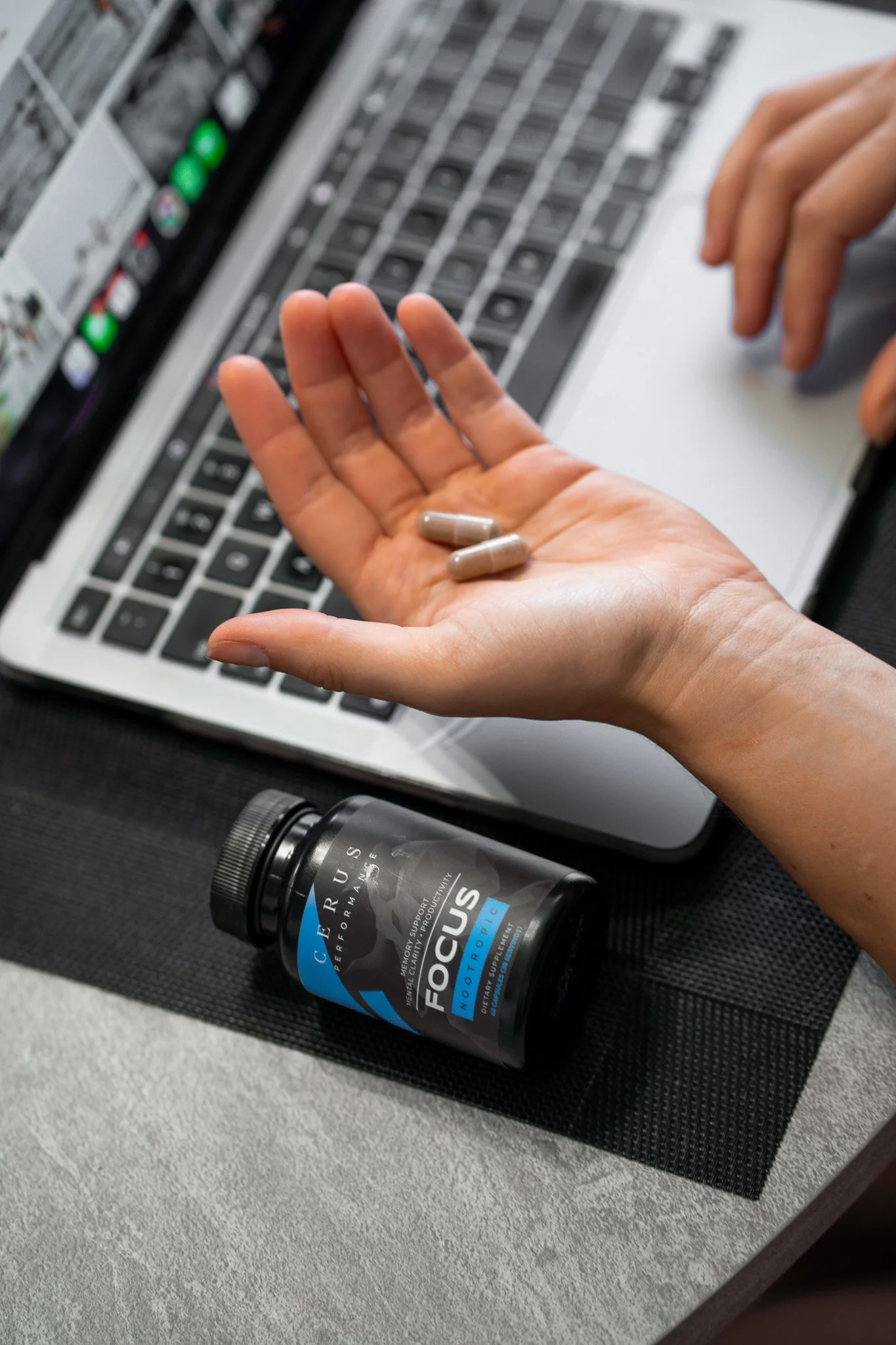cerus-performance-supplement-photography2.jpg
