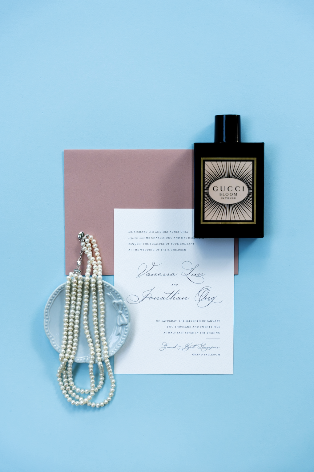 gucci-pearls-invite.png