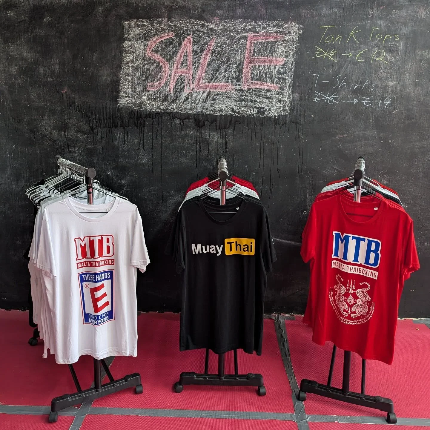 Santa Maria week sale 🙏

🗓️Running from Monday 11th August to Saturday 16th August. 

You can grab yourself some of our merch while stock last.

🎽Tank tops are 12 euros
👕T-shirts are 14 euros

If you buy 2 or more items you get a key chain for fr