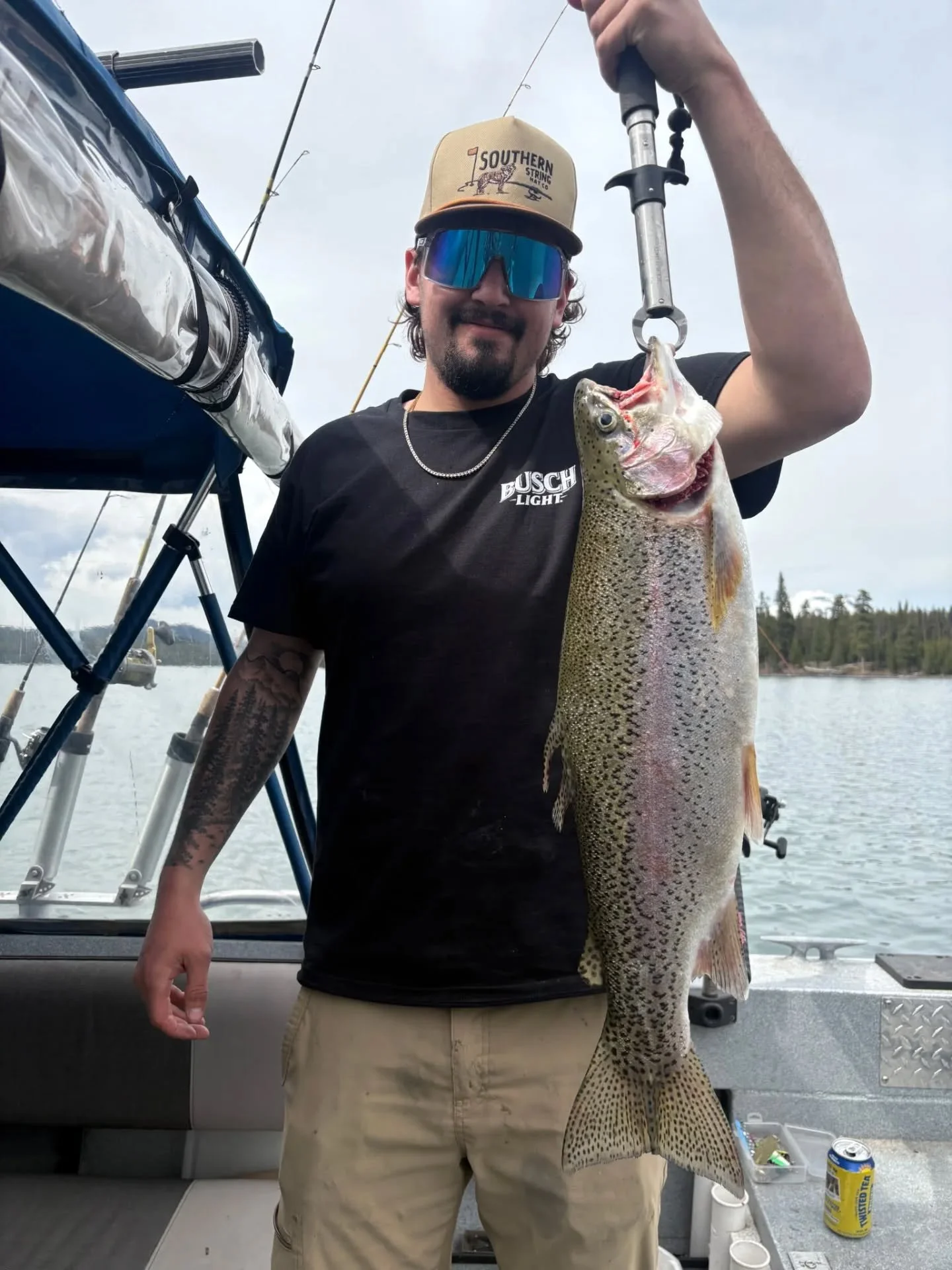 Did we mention that the start to the fishing season has been absolutely exceptional?! 🎣

We have fishing boats available for rent starting at just $50 for 2 hours!