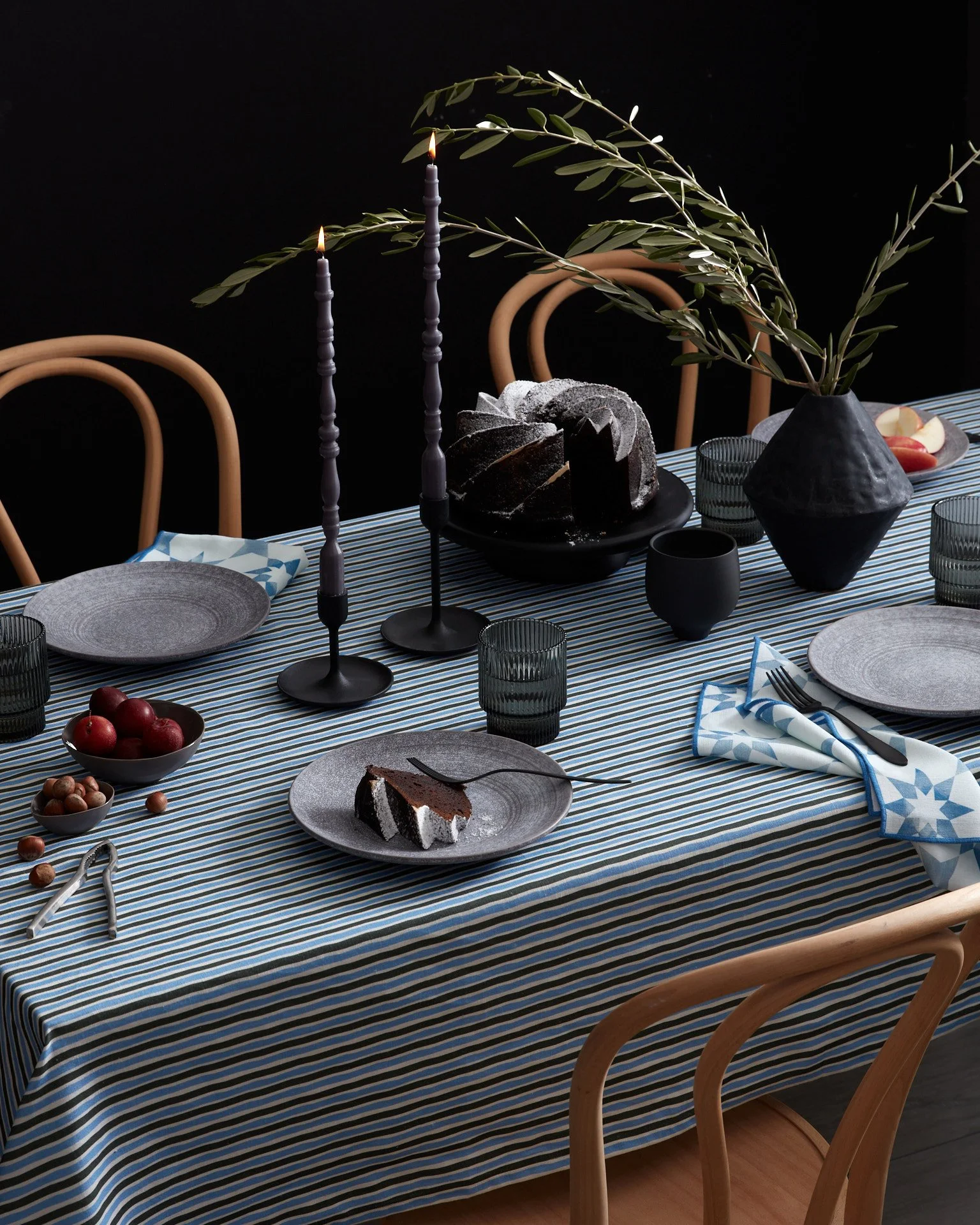 2023_Q3_Art & Home_Table Linens Launch_Winter Tablescape_Hero_V_0101_HERO_V5 (1).jpg