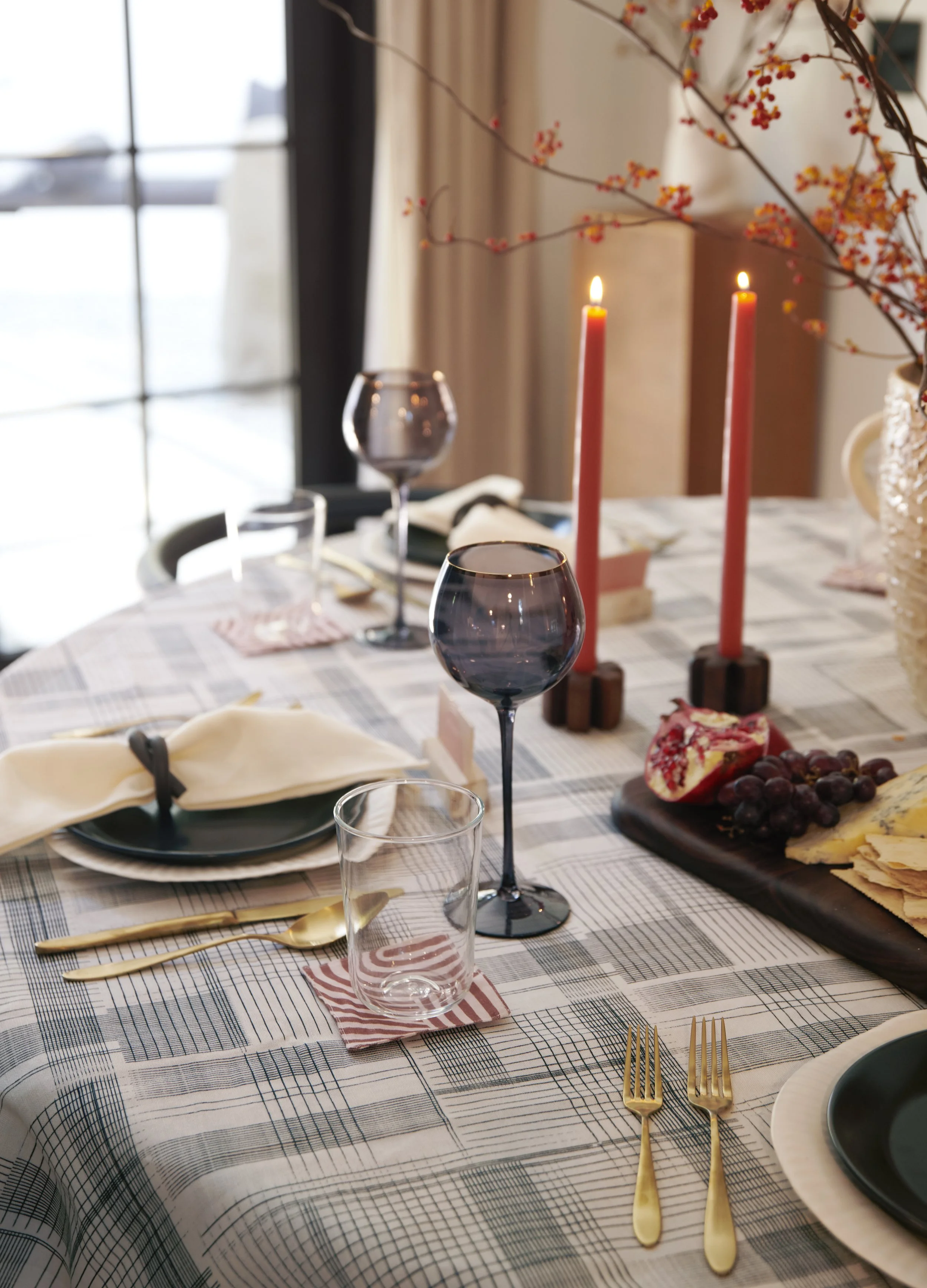 Nikon 2668_retouched.jpg