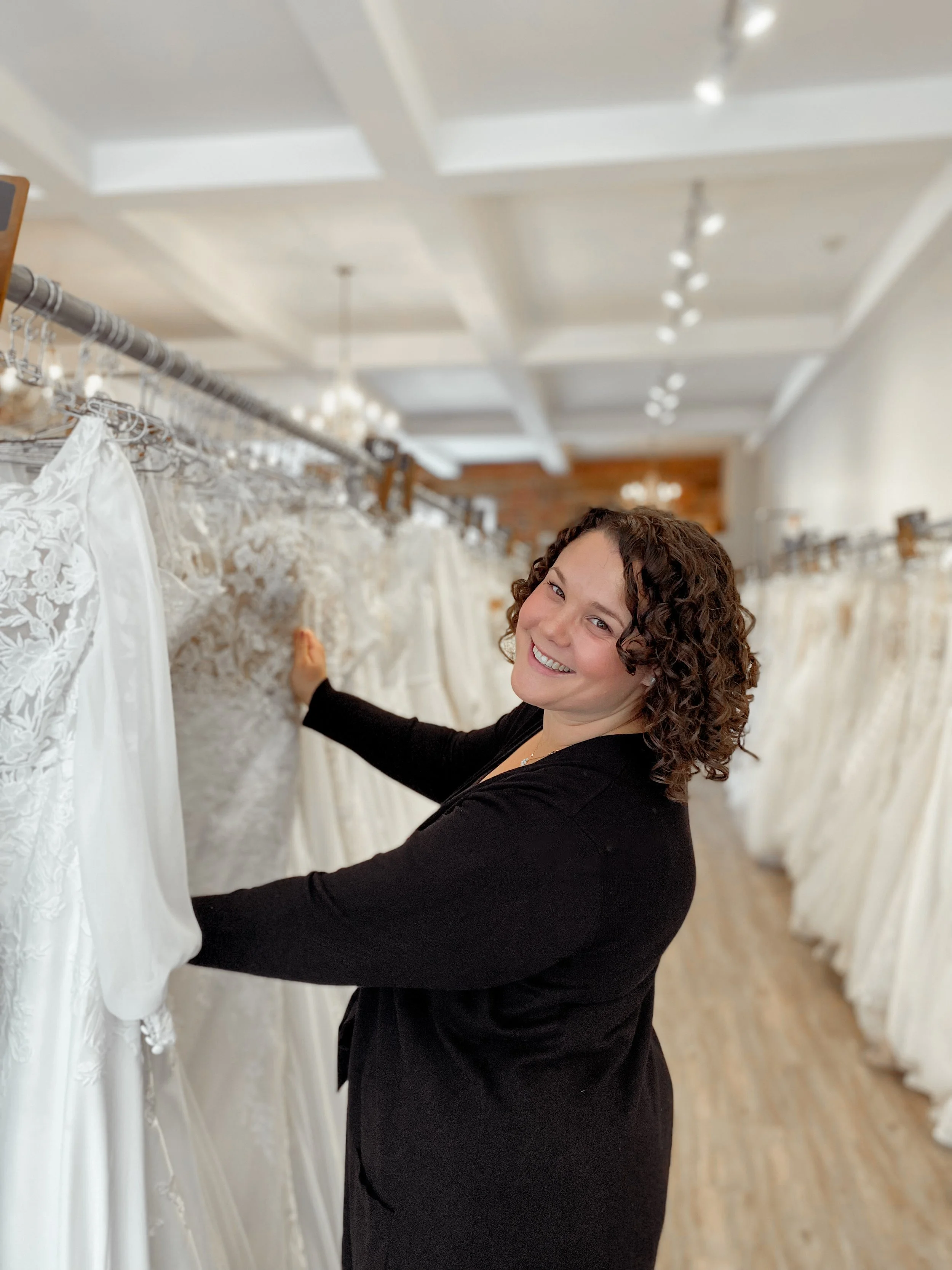 Off The Rack vs Online Wedding Dress Shopping