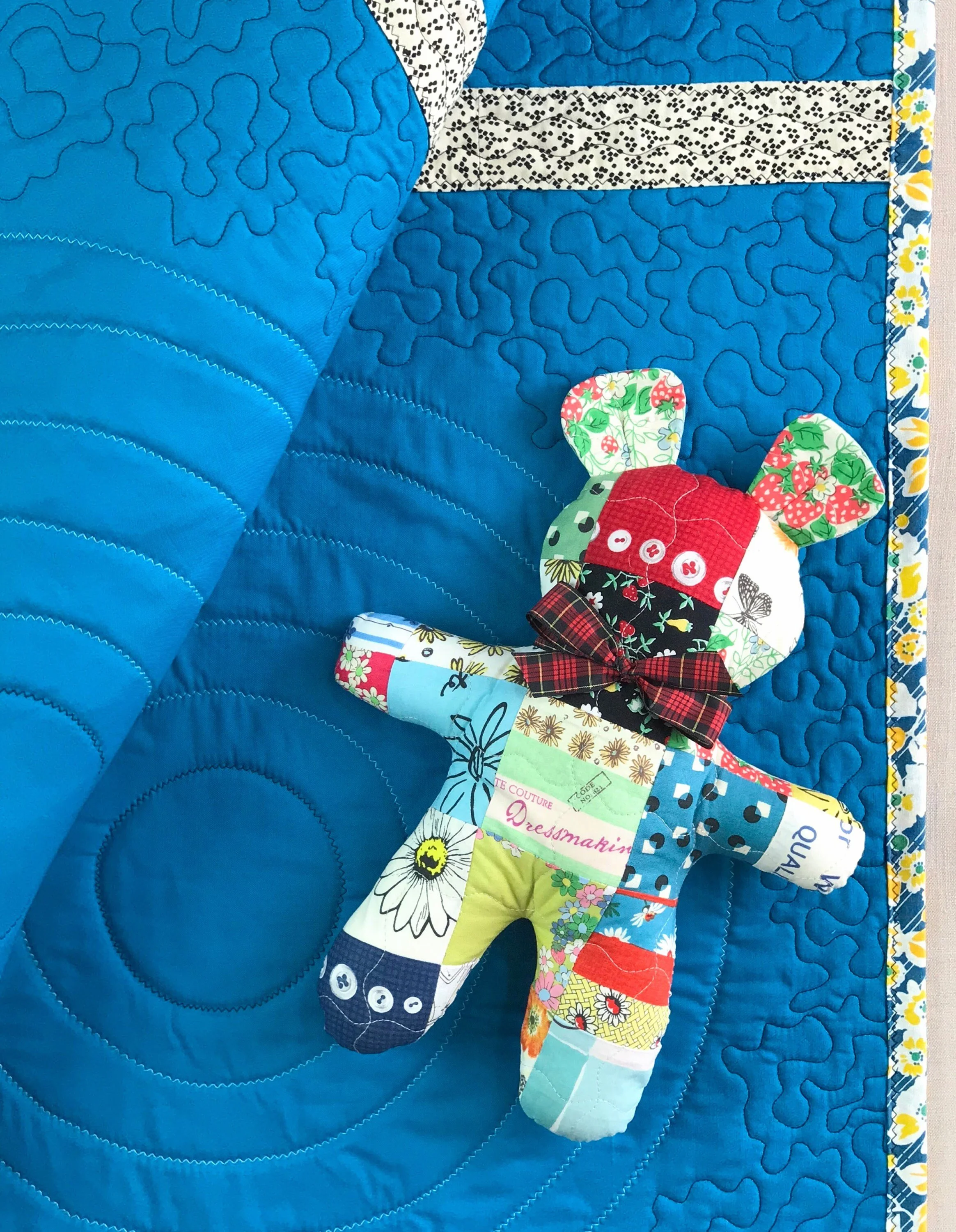 Baby Shower Gift Set with quilted teddy bear