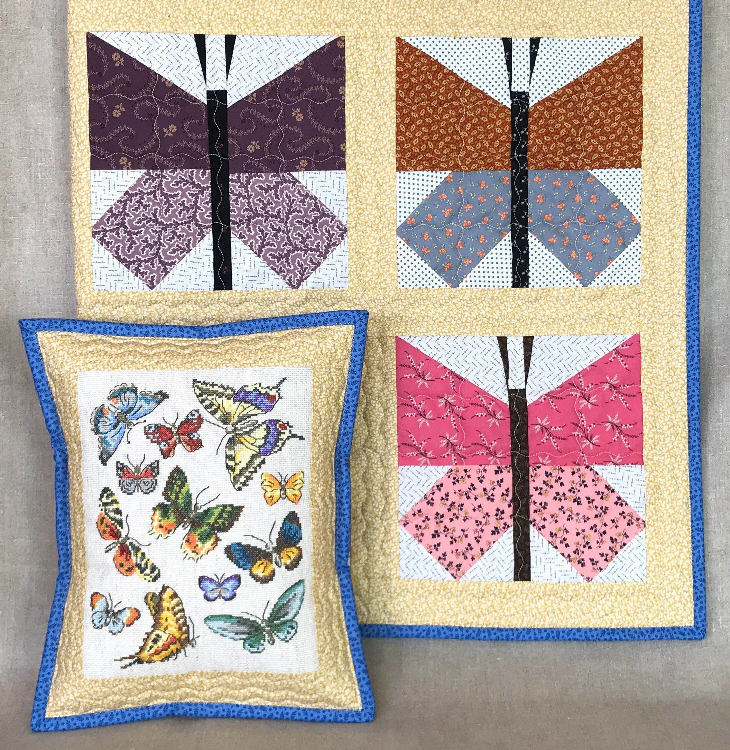 Butterfly baby quilt and pillow set