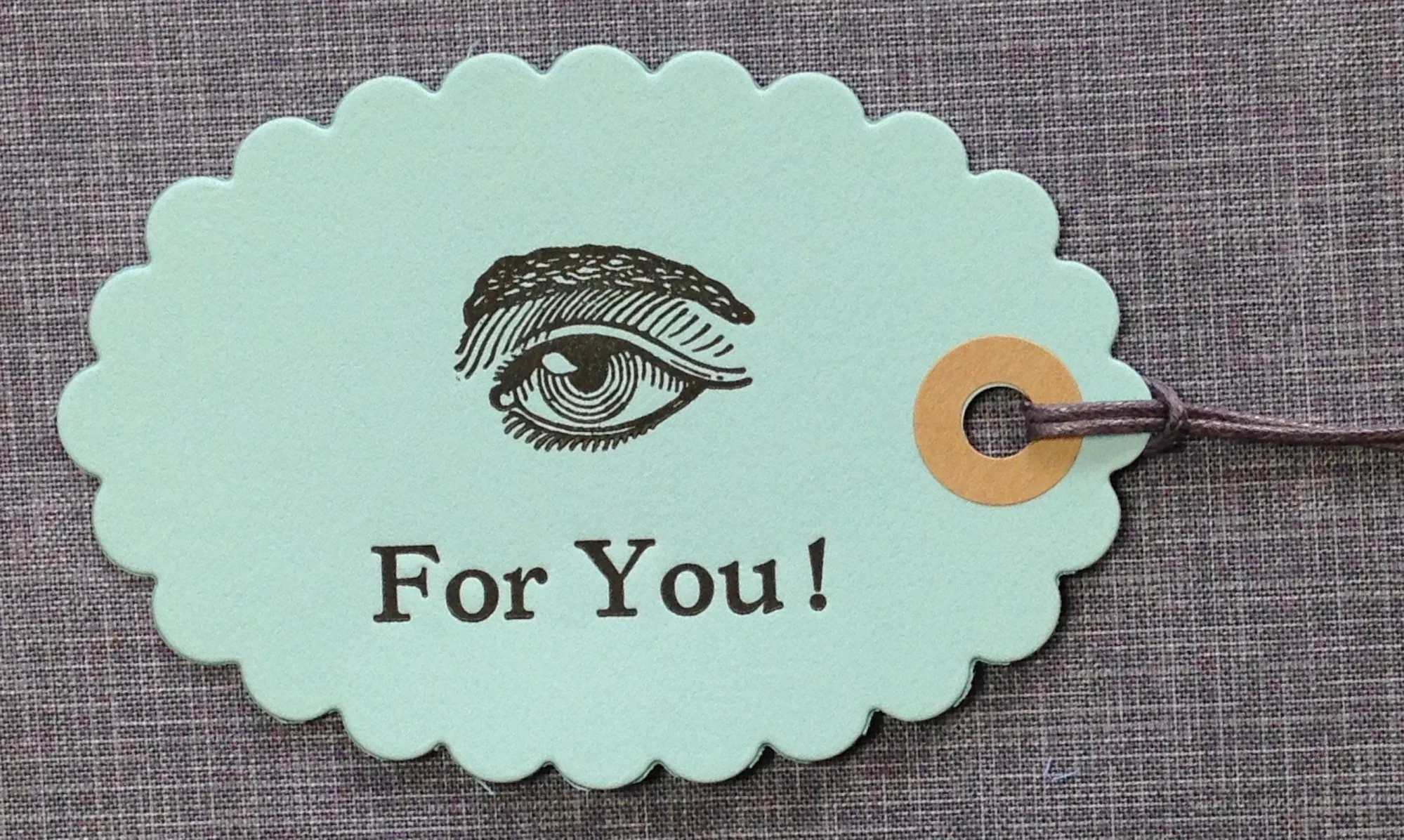 lover's eye gift tag