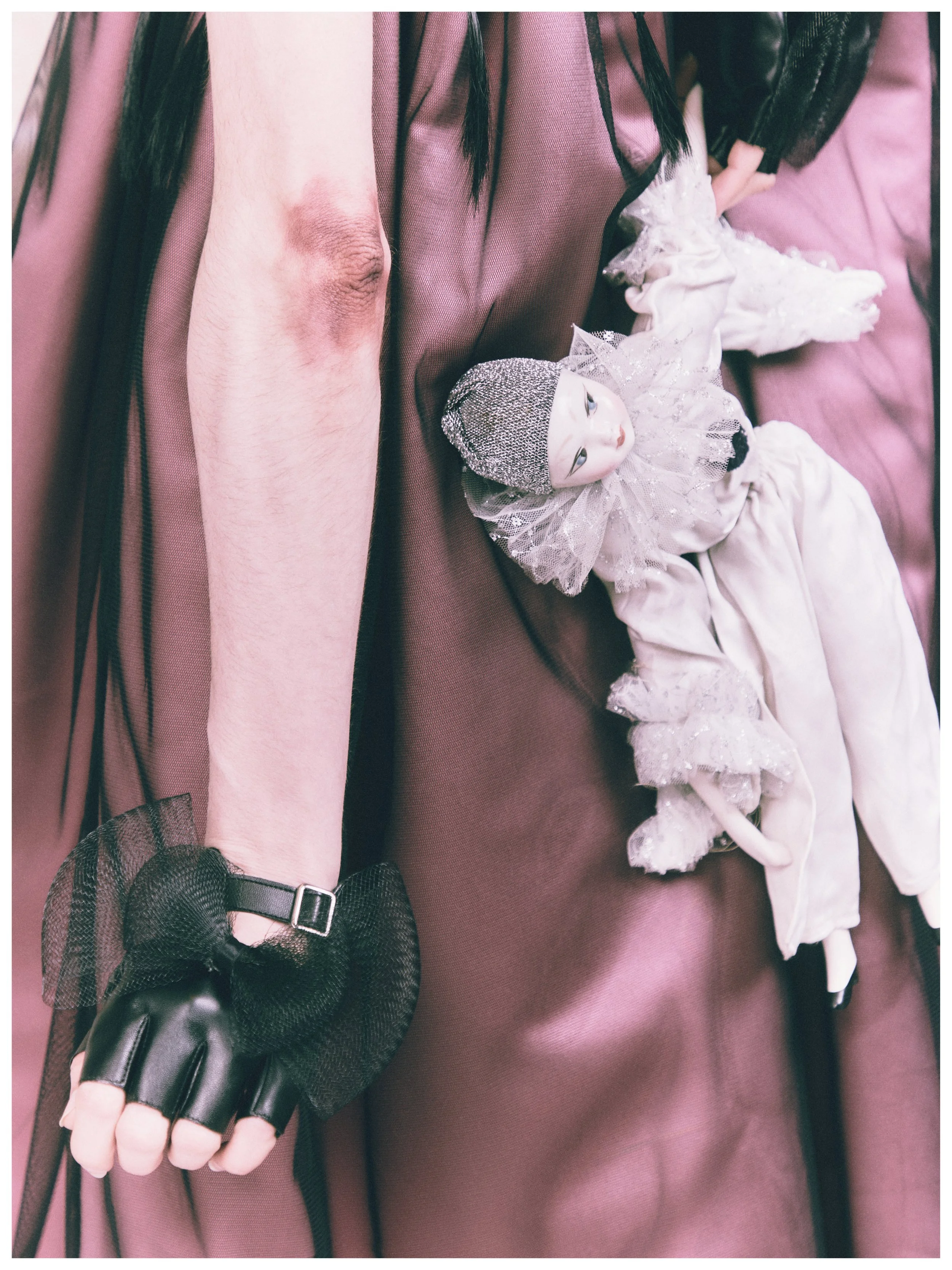 LOST DOLL SHOOT EDITORIAL BORDERED 396.jpg
