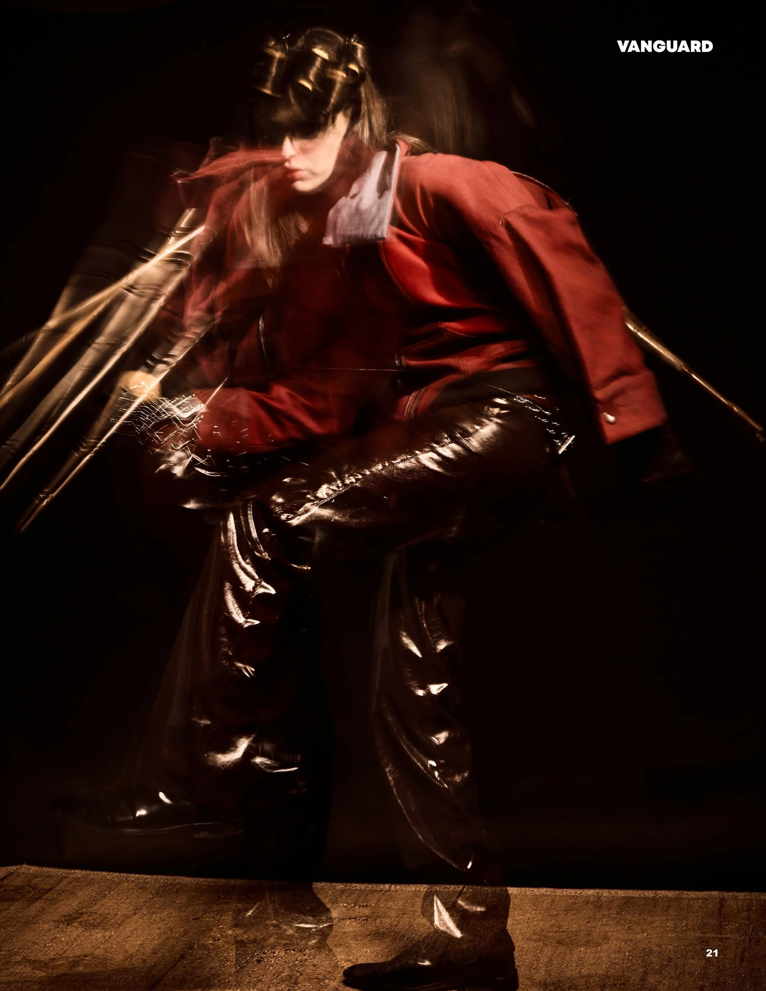 Vanguard #46 vol.7 (2)-im├ígenes-20.jpg