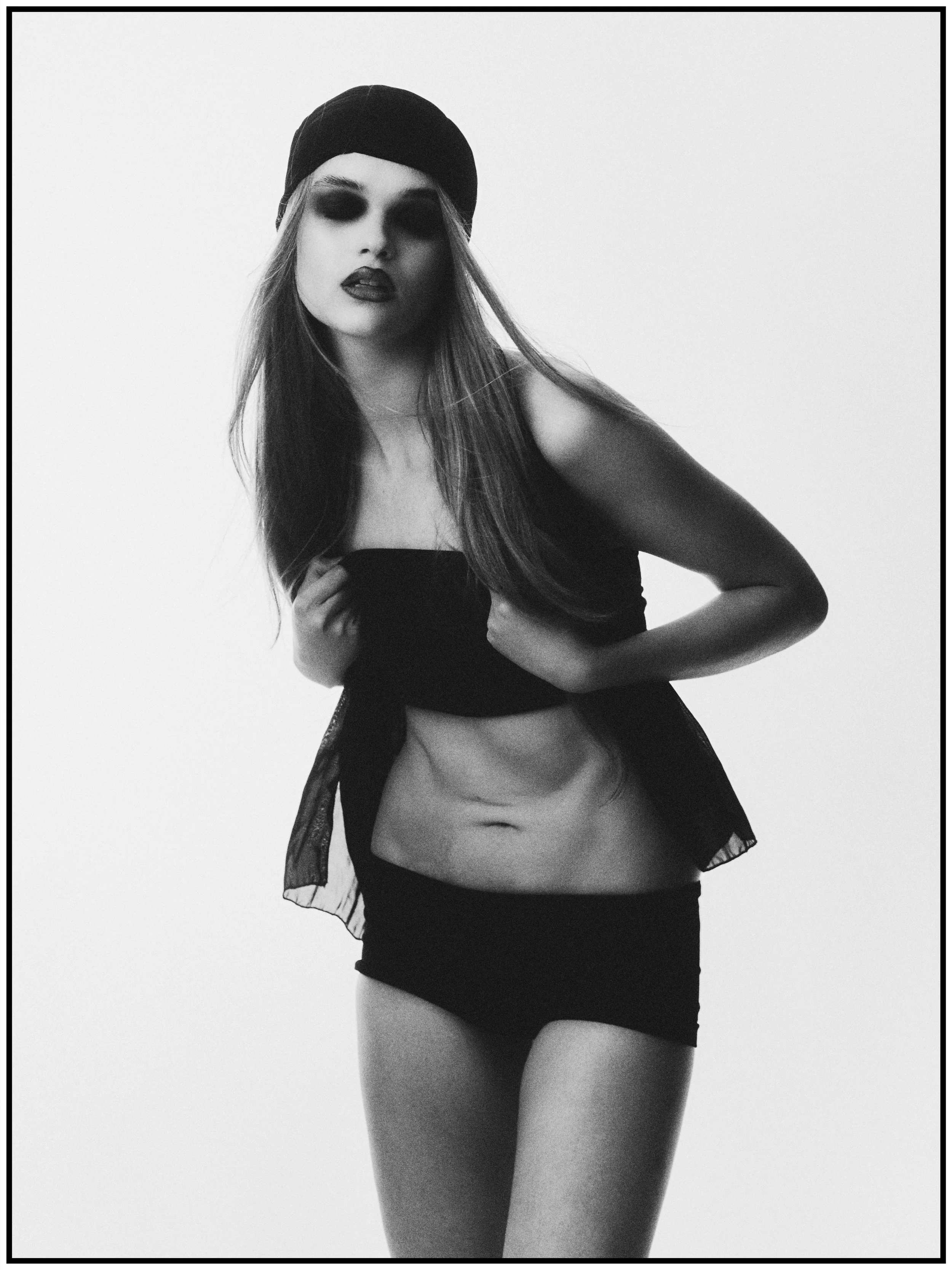 SHOOT STASIA STUDIO WHITE BG HQ BORDERS 522.jpg