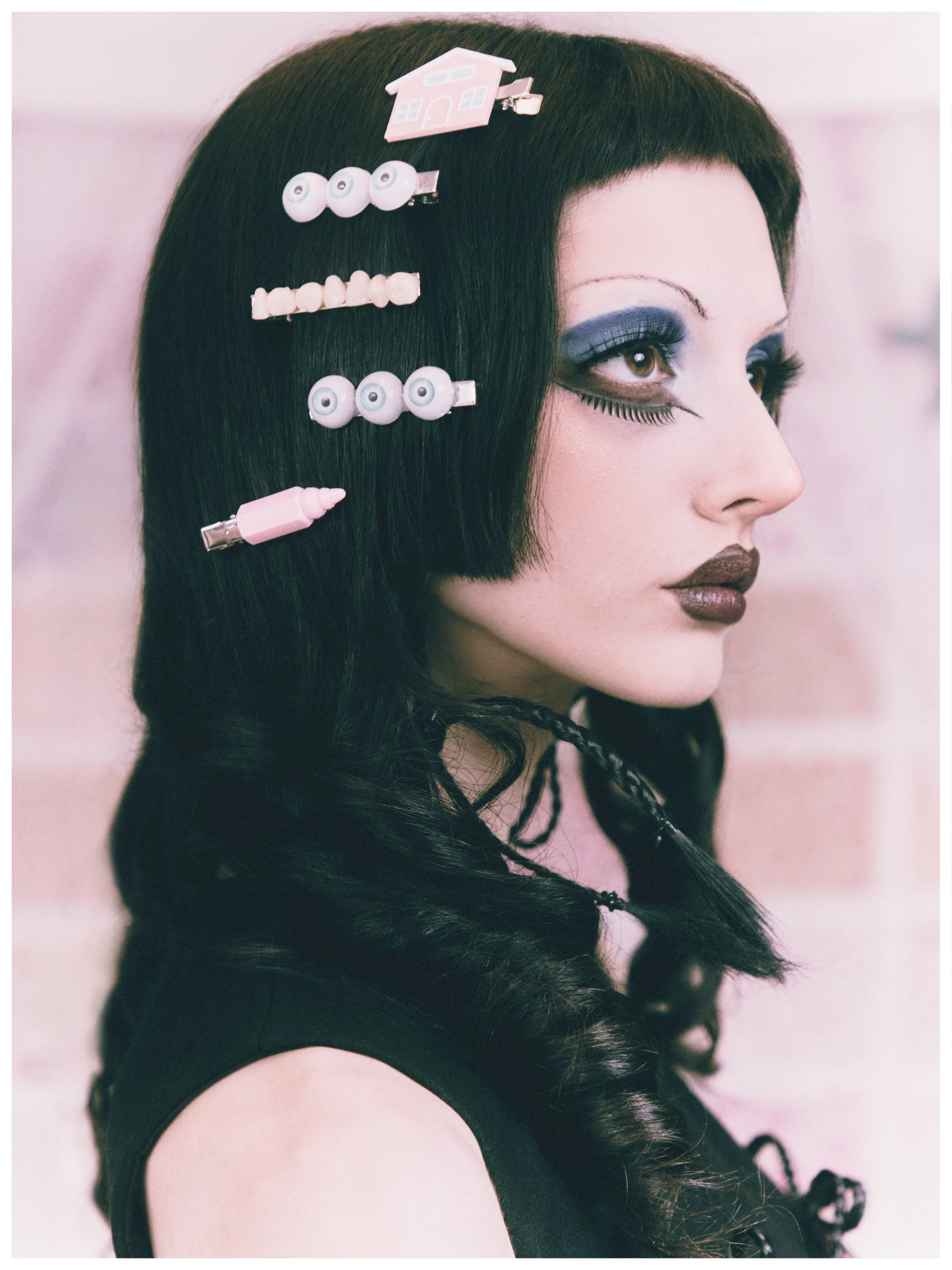 LOST DOLL SHOOT EDITORIAL BORDERED 399.jpg