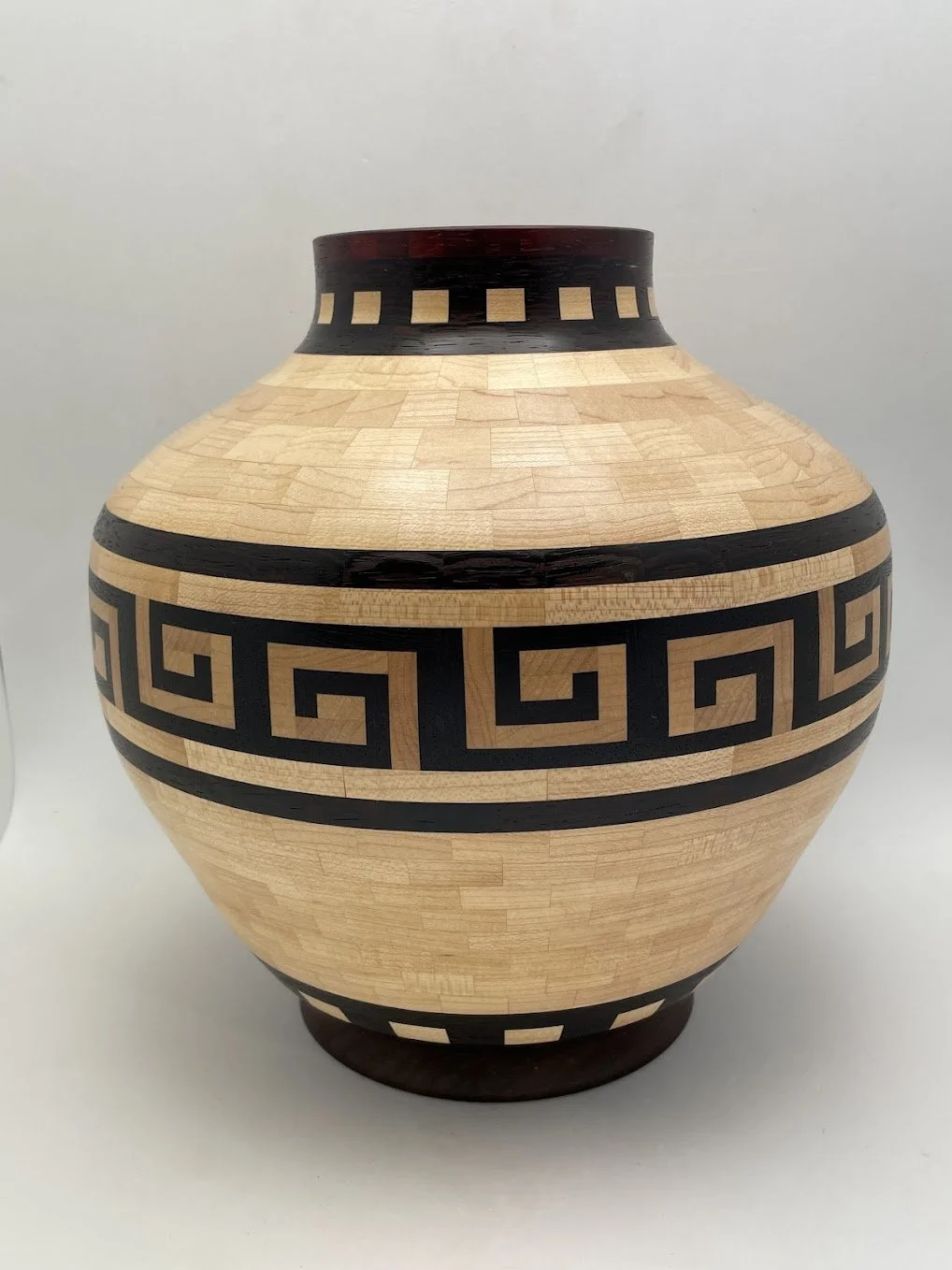 GreekKeyVase_3763.jpg