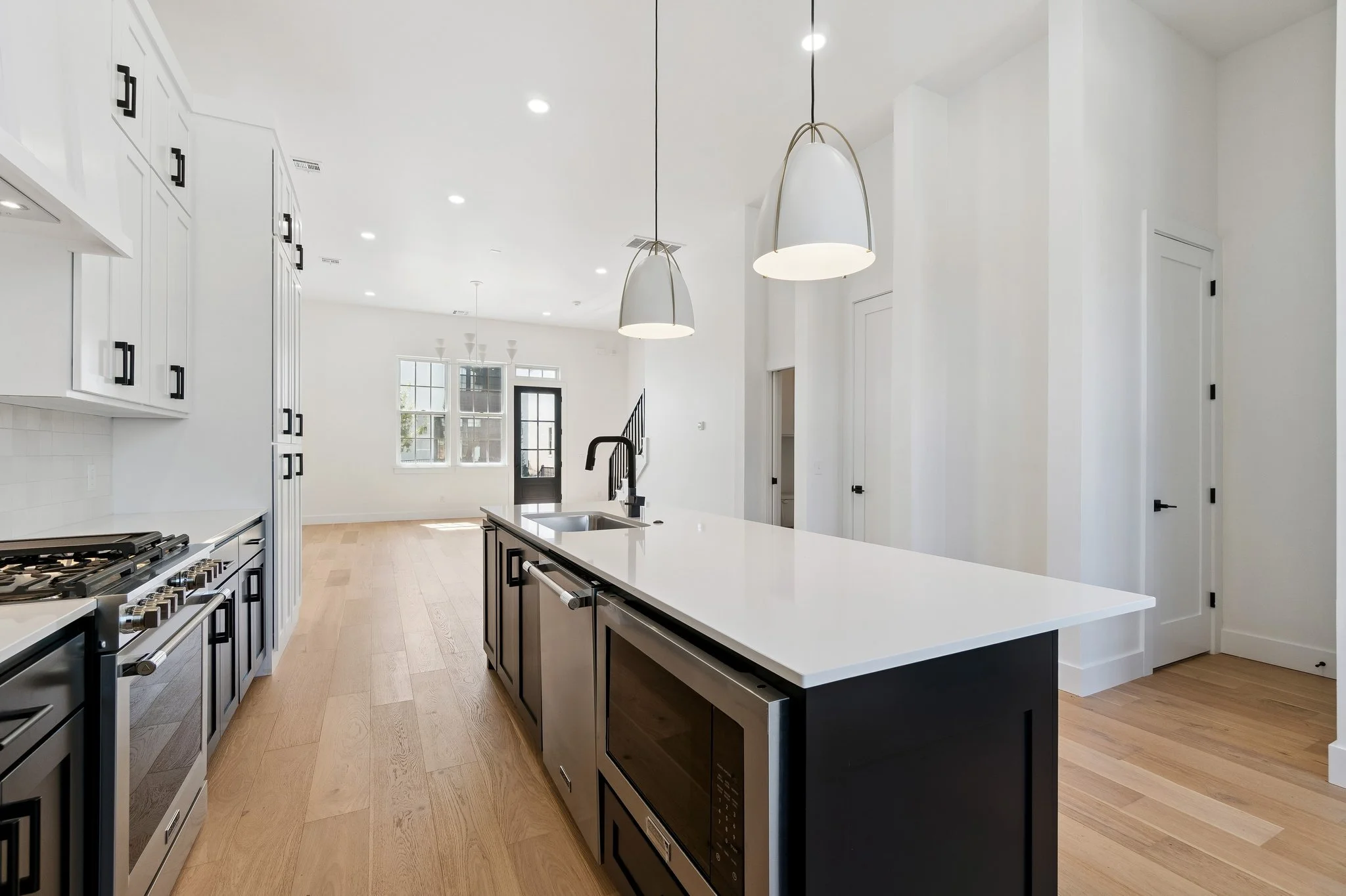 10-web-or-mls-18821 Selah Wy_010.jpg