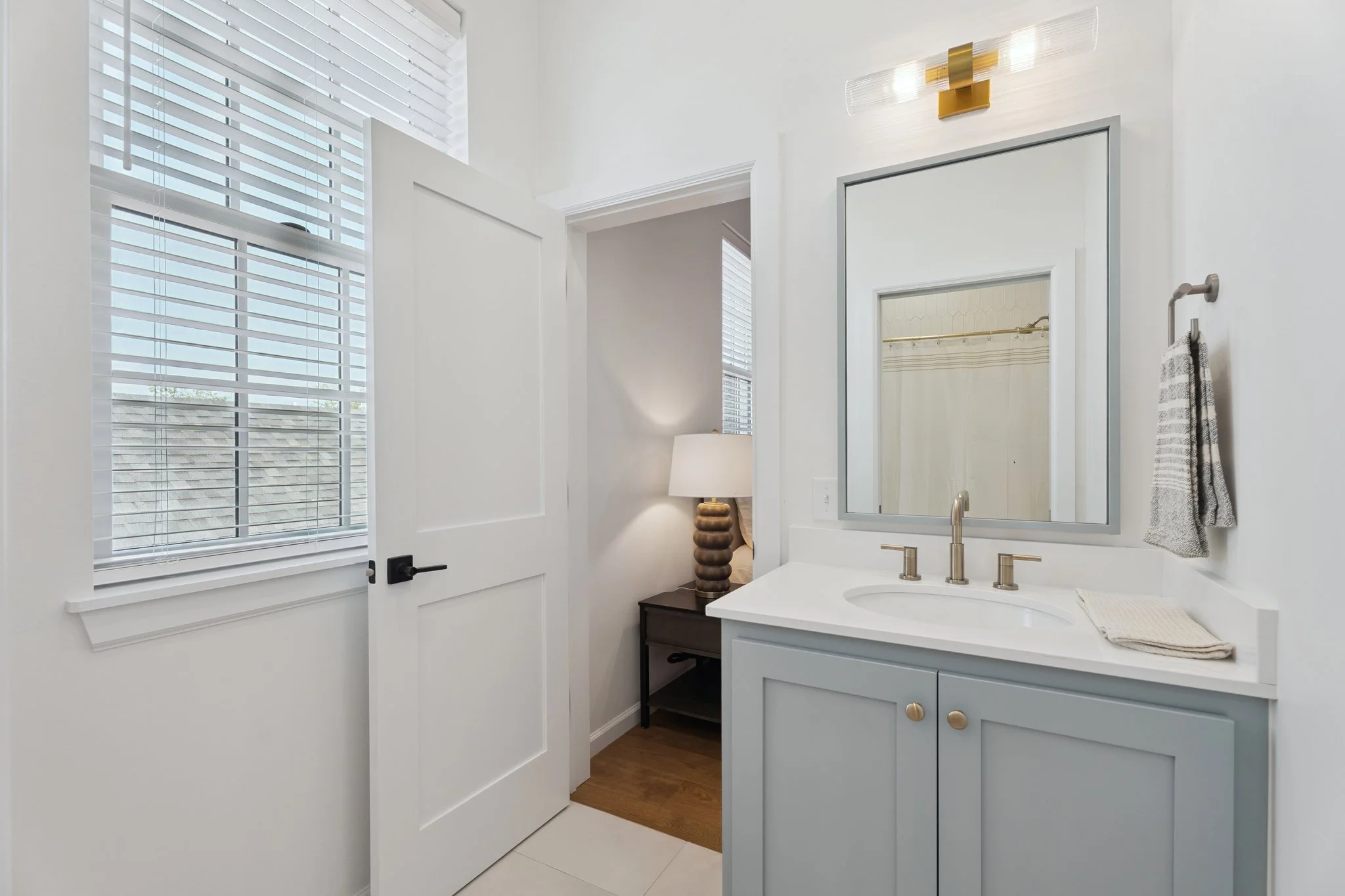 44-web-or-mls-18817 Selah Wy_040.jpg