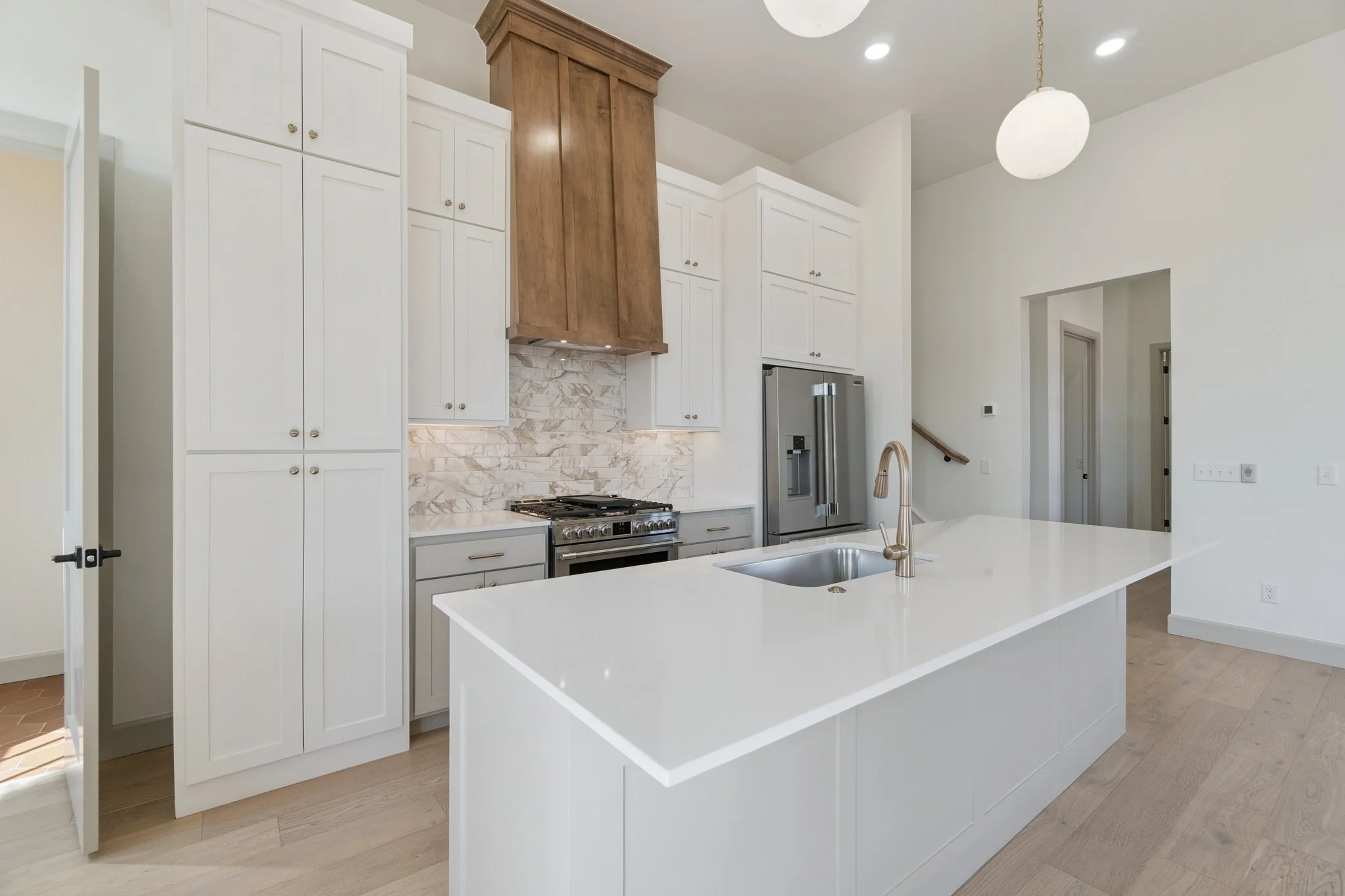 18-web-or-mls-18835 Selah Wy_018.jpg