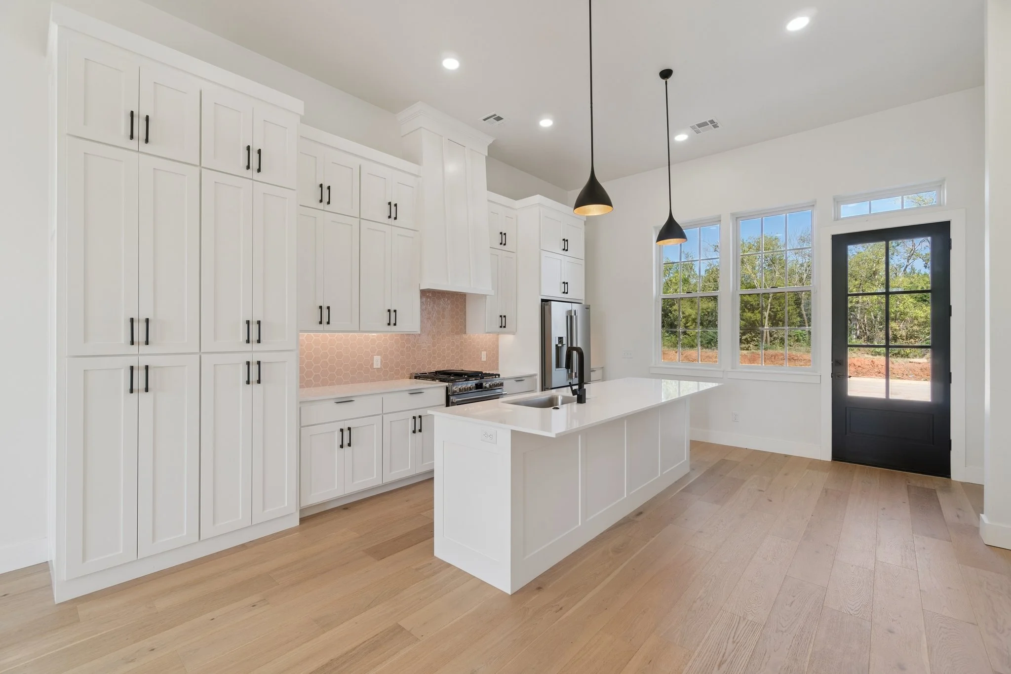 13-web-or-mls-18829 Selah Wy_012.jpg