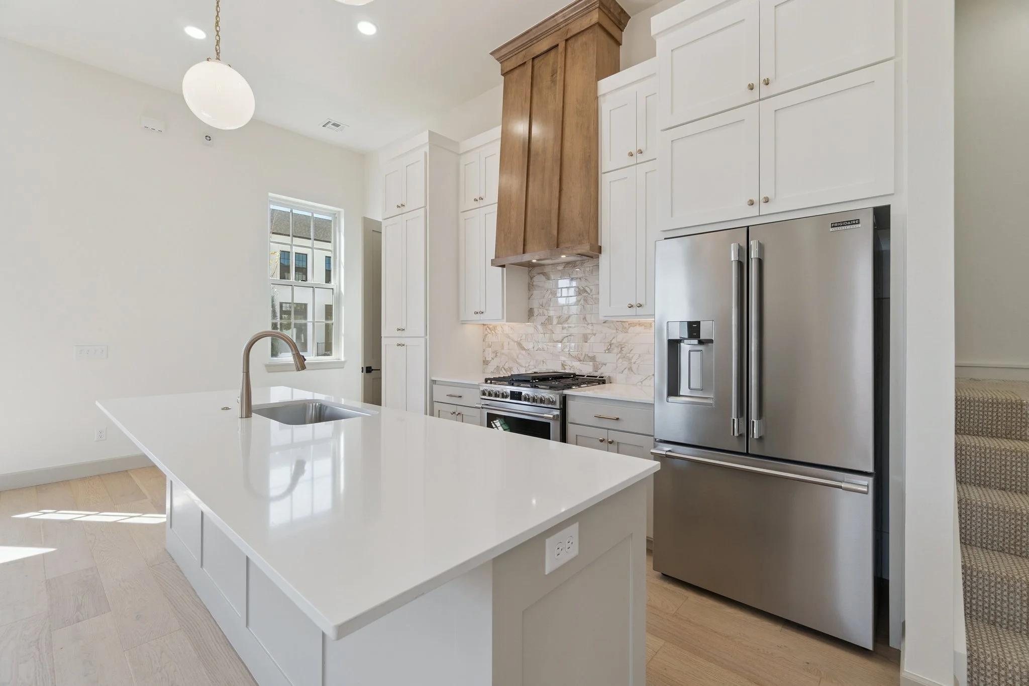 16-web-or-mls-18835 Selah Wy_016.jpg