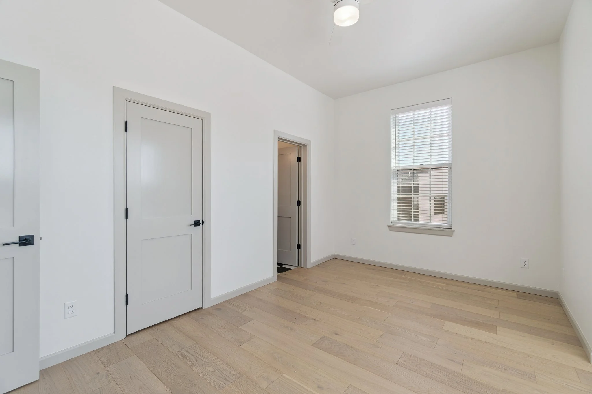 37-web-or-mls-18835 Selah Wy_037.jpg