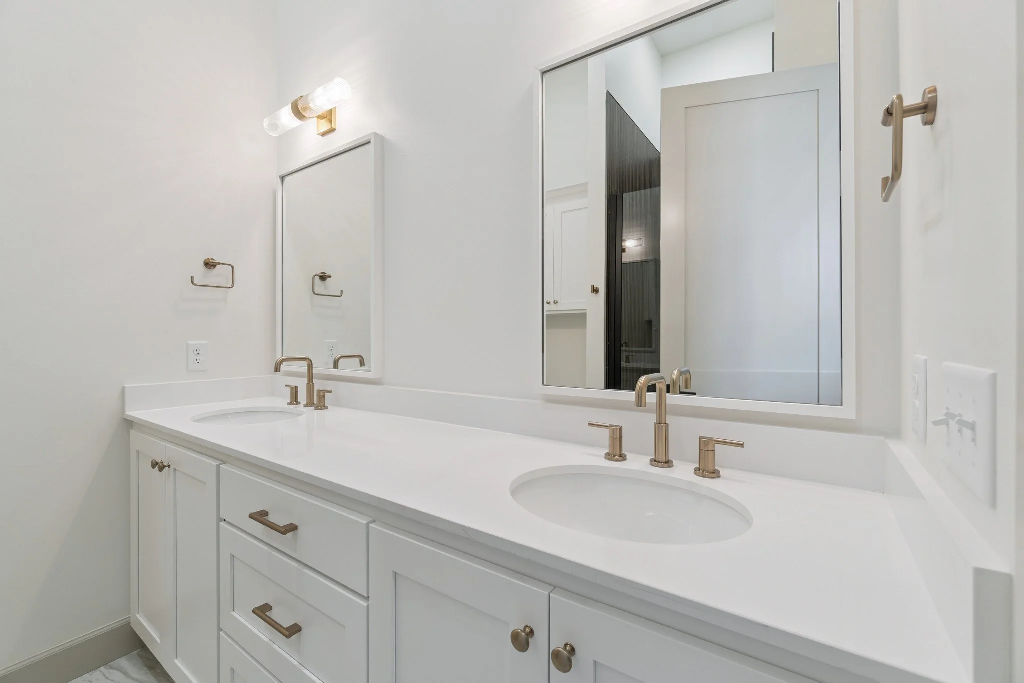 28-web-or-mls-18835 Selah Wy_028.jpg