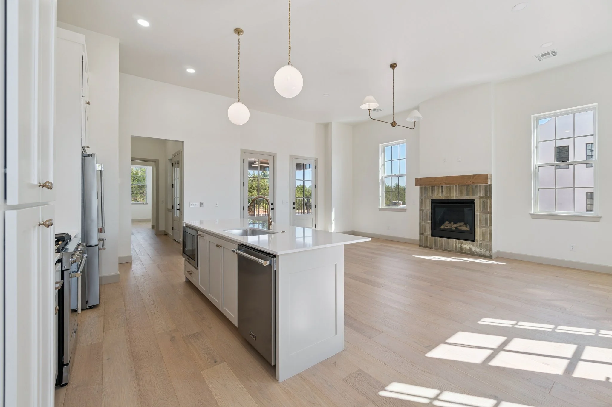 10-web-or-mls-18835 Selah Wy_010.jpg
