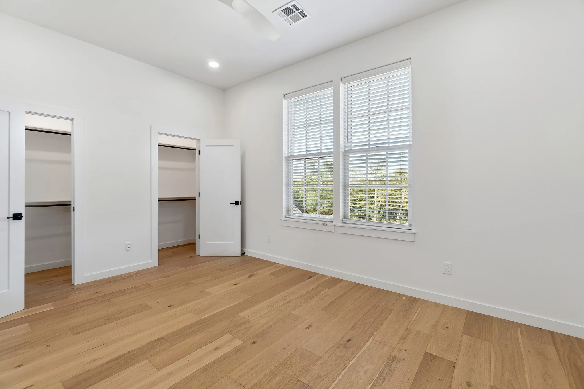 31-web-or-mls-18821 Selah Wy_031.jpg
