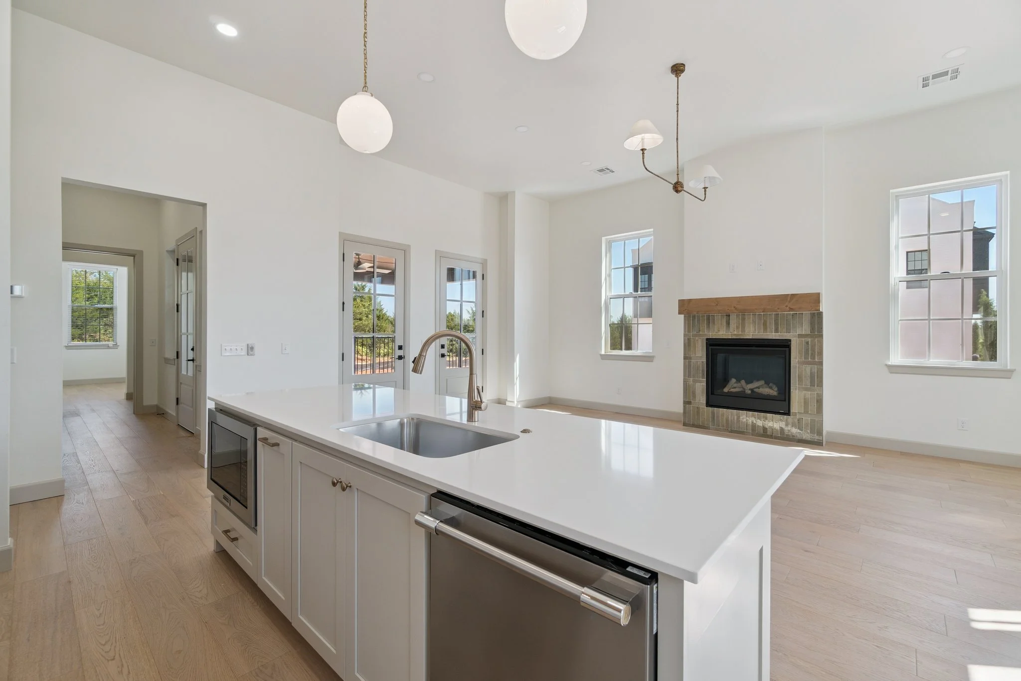 11-web-or-mls-18835 Selah Wy_011.jpg