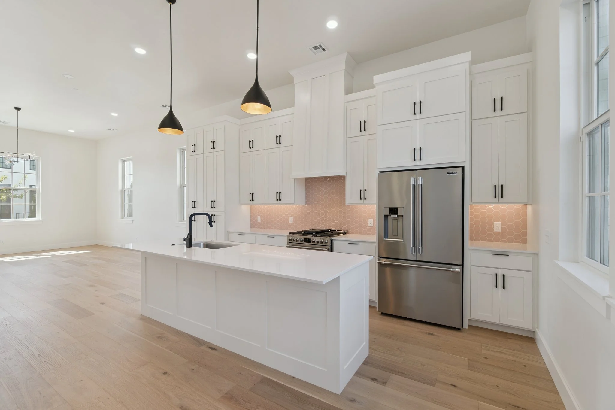 17-web-or-mls-18829 Selah Wy_016.jpg