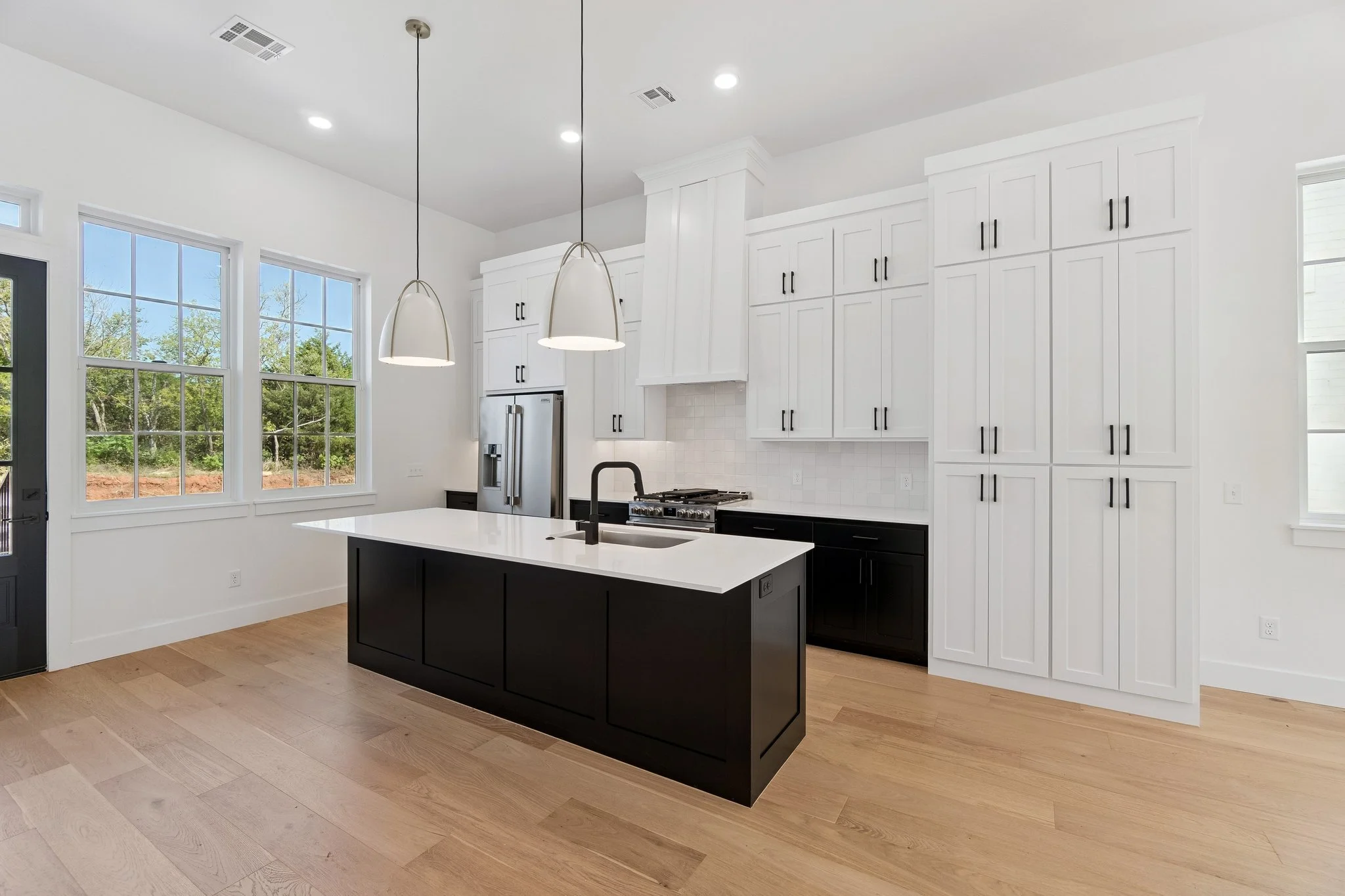 12-web-or-mls-18821 Selah Wy_012.jpg