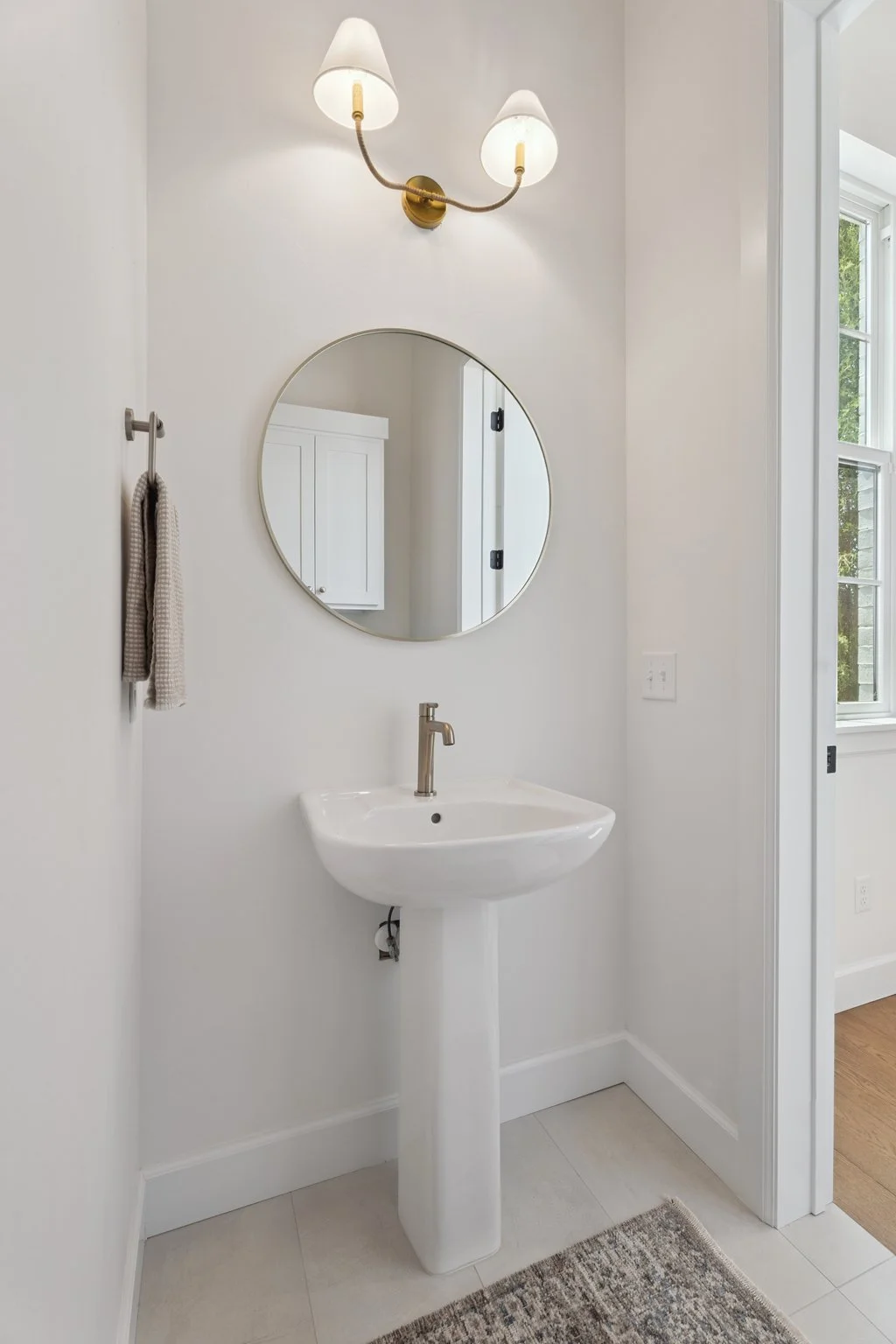 48-web-or-mls-18817 Selah Wy_044.jpg